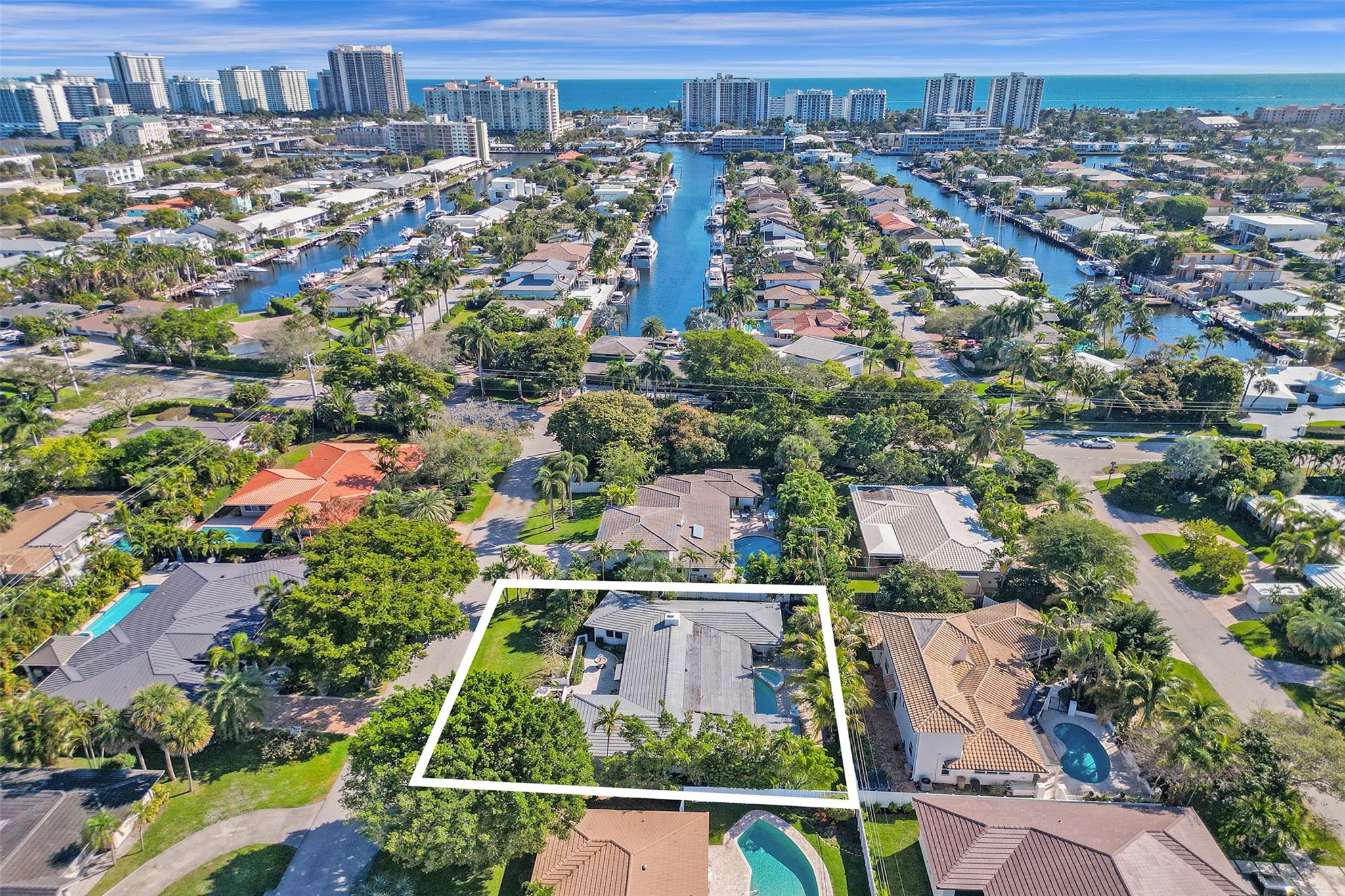 Homes for sale in Fort Lauderdale, FL | 2740 Ne 29th St, Fort Lauderdale, FL 33306 | MLS# F10530350