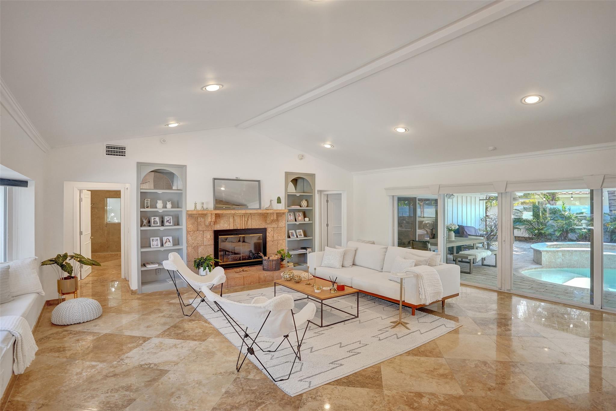 Homes for sale in Fort Lauderdale, FL | 2740 Ne 29Th St, Fort Lauderdale, FL 33306 | MLS# F10530350