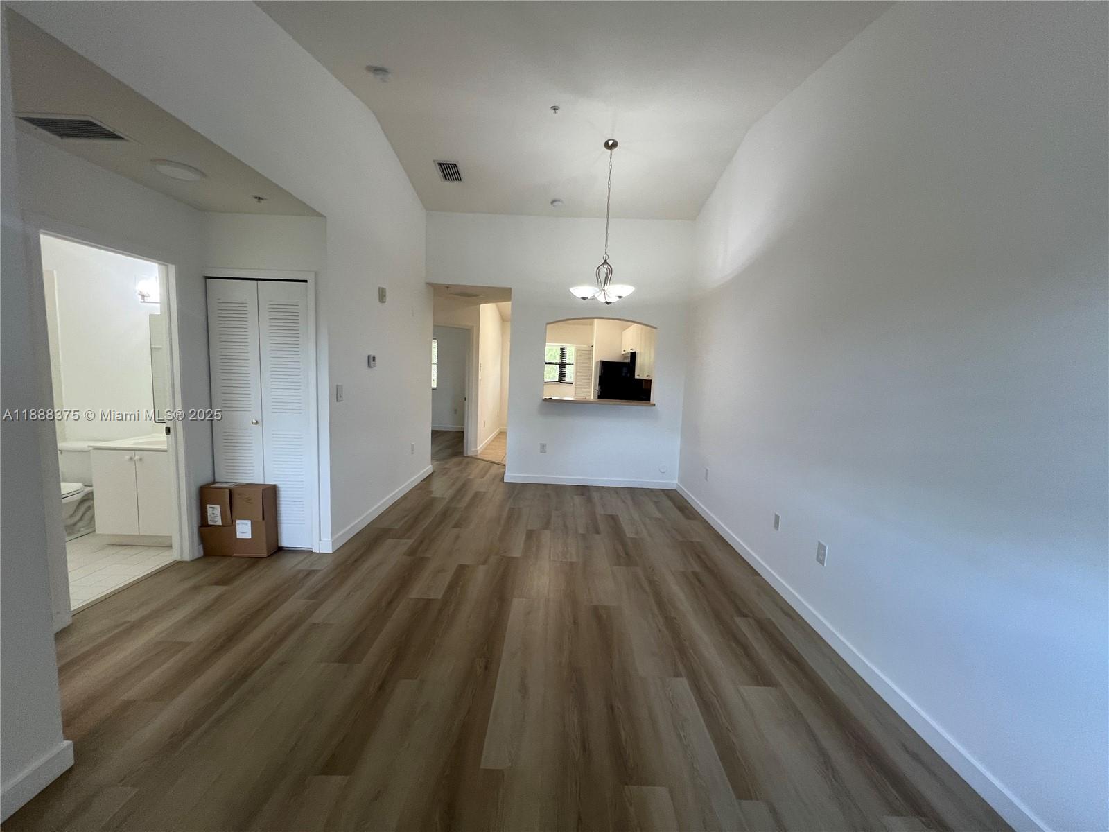 The Courts At Bayshore II