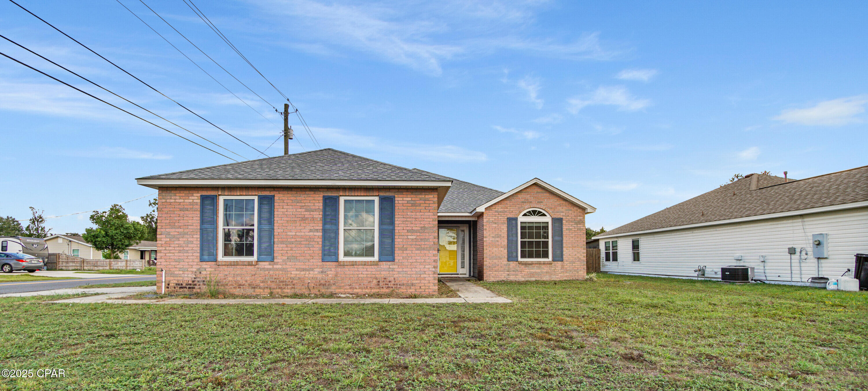 Image 2 For 2520 Sarasota Lane