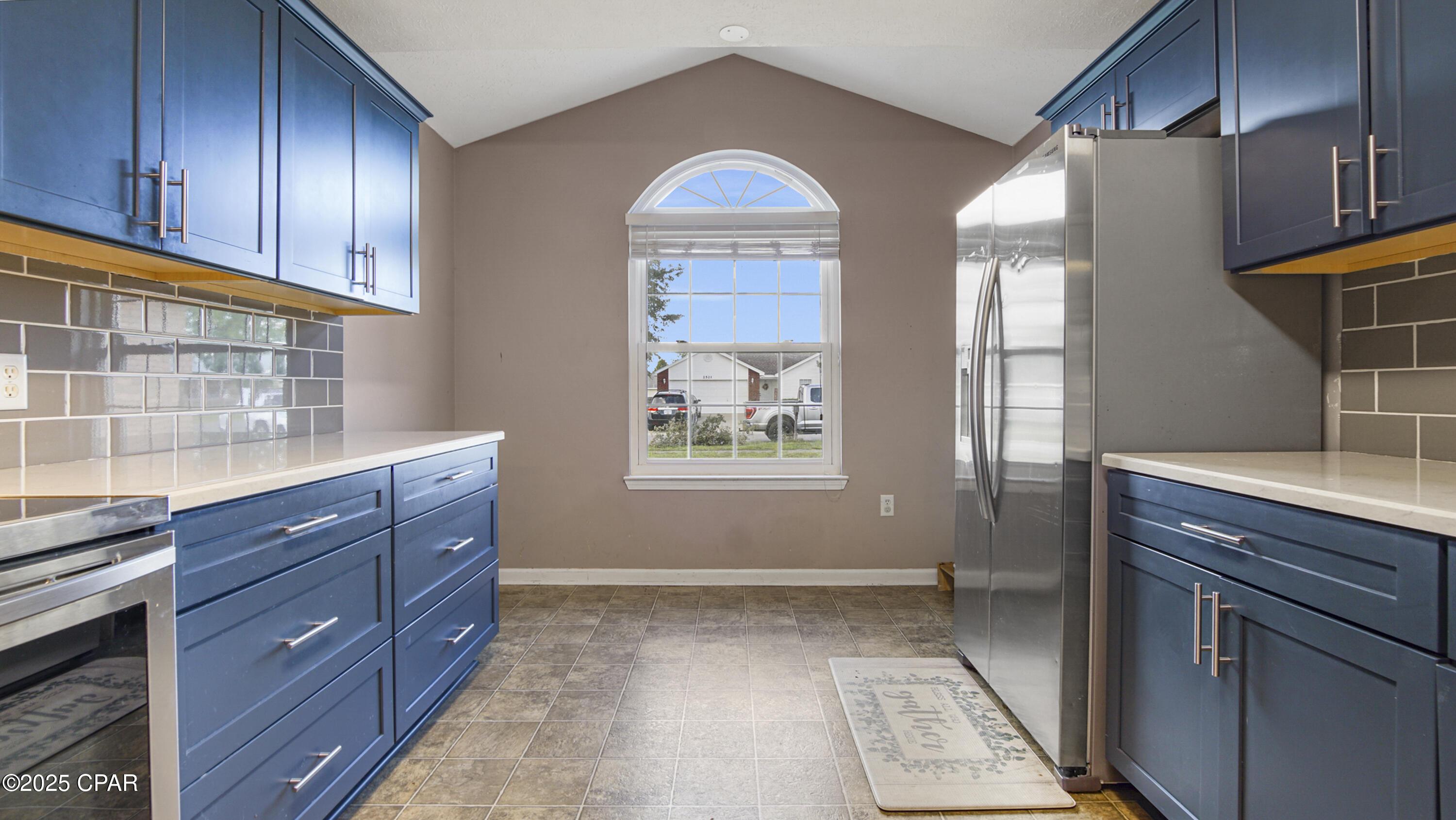 Image 3 For 2520 Sarasota Lane