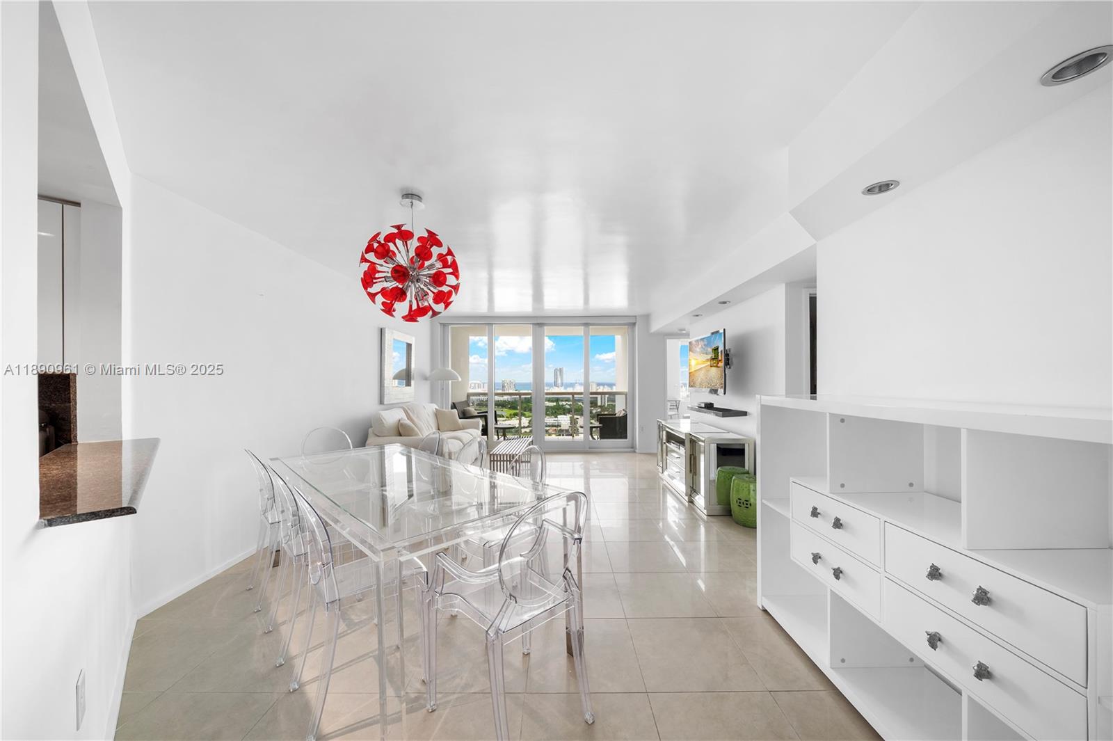Condo for Sale in Miami Beach, FL