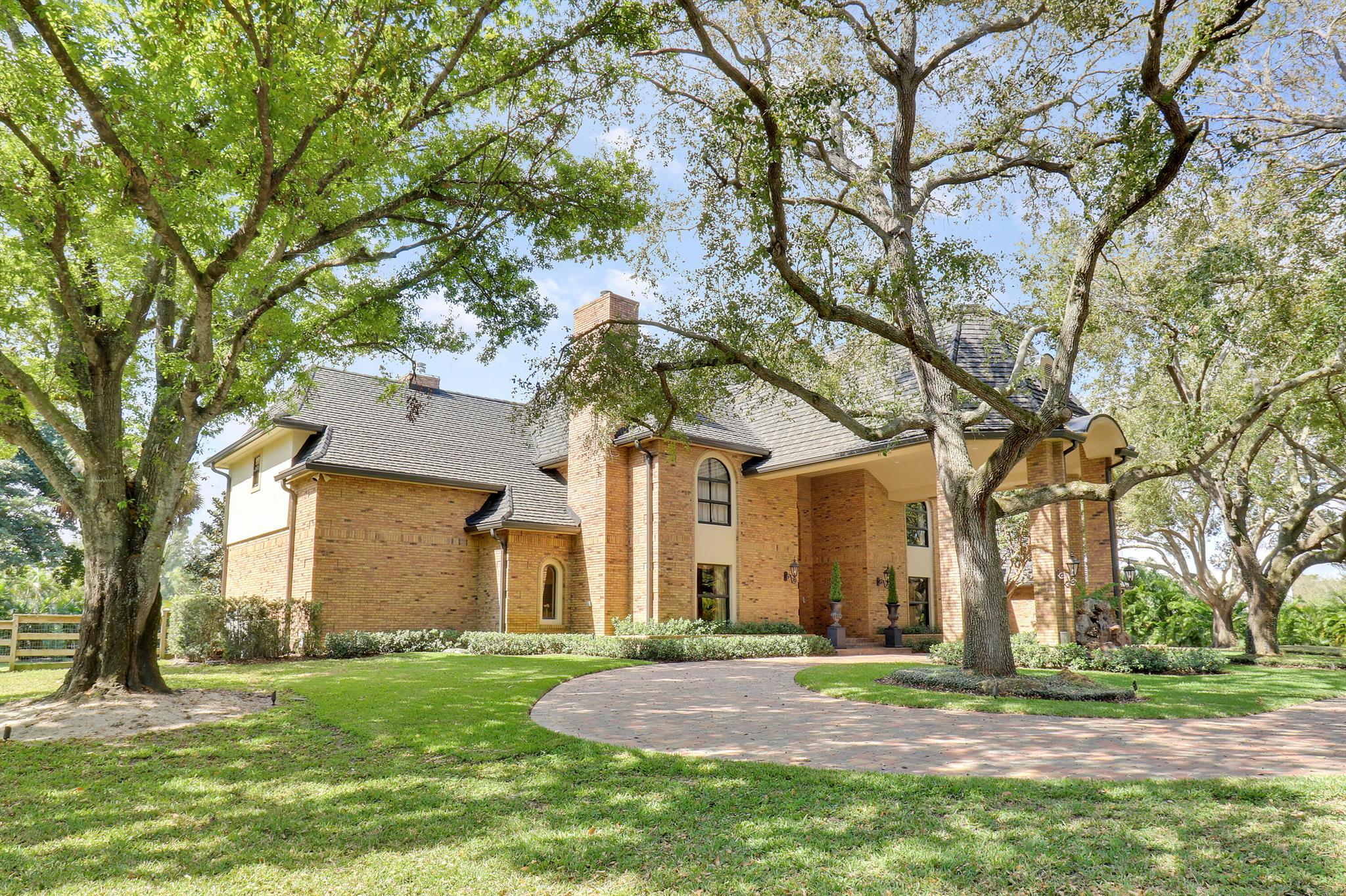 Showcase Image of listing 5840 Sea Biscuit Road