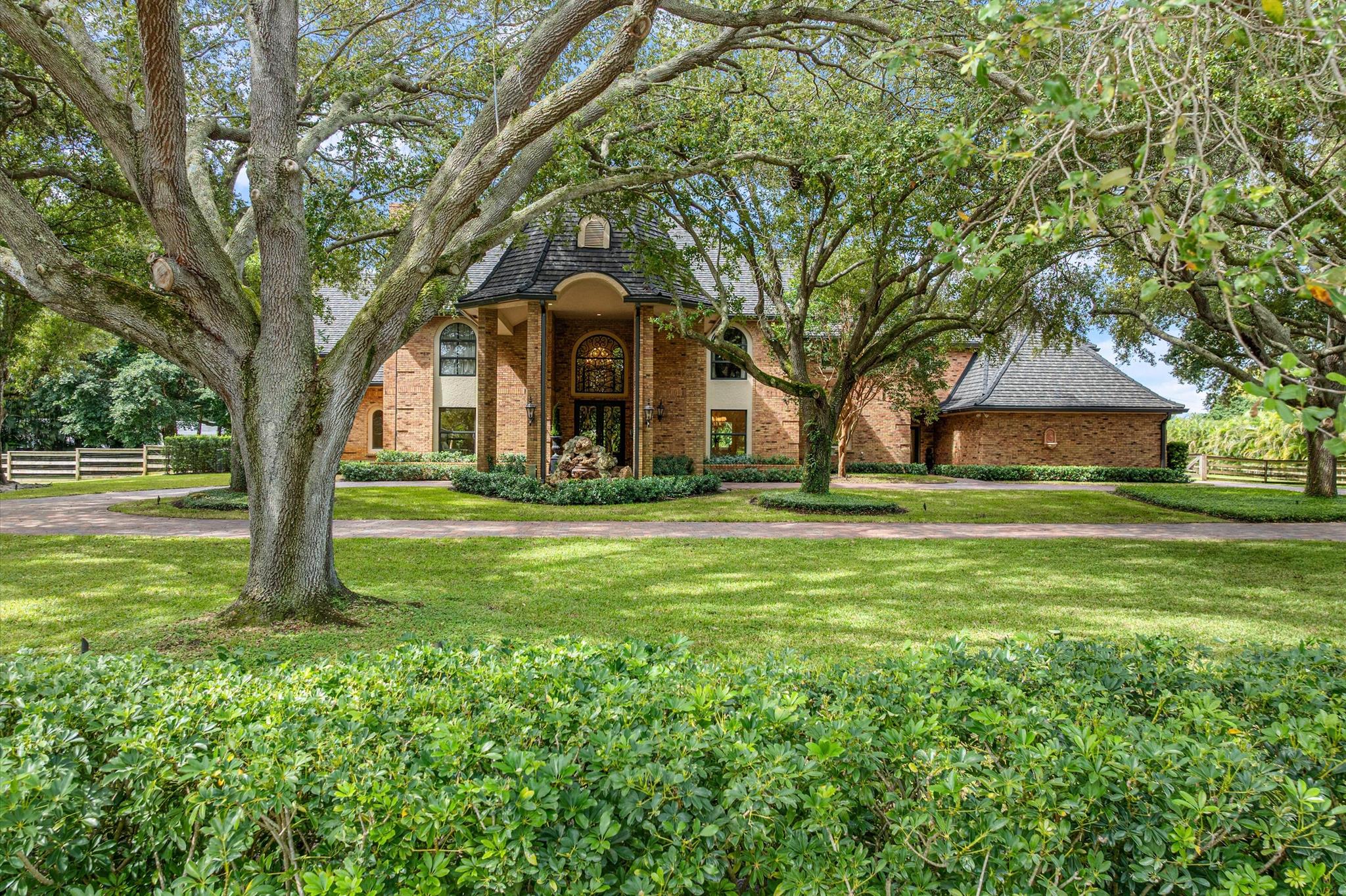 Image to showcase the property located at 5840 Sea Biscuit Road