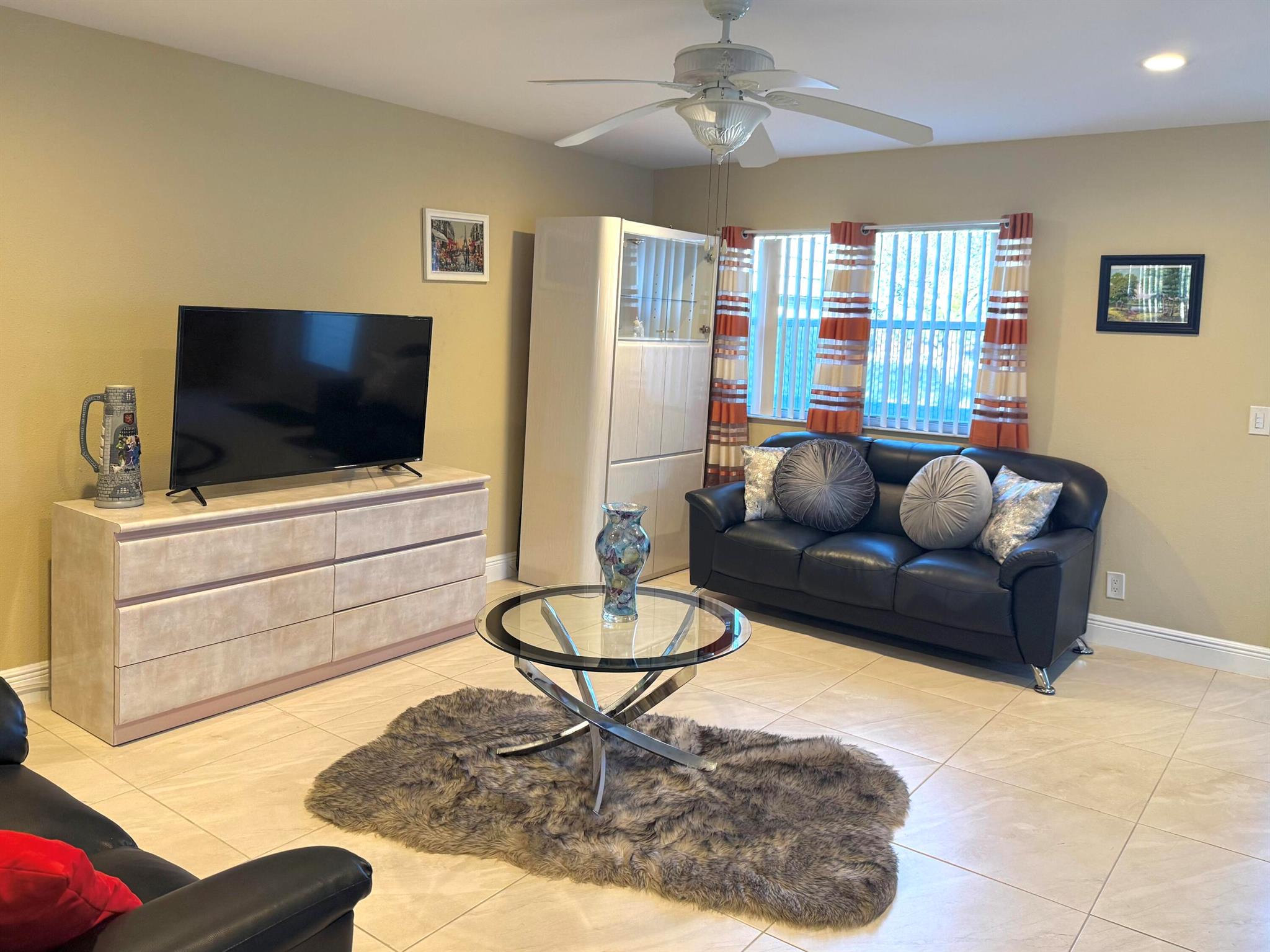 Kings Point Tuscany Condo