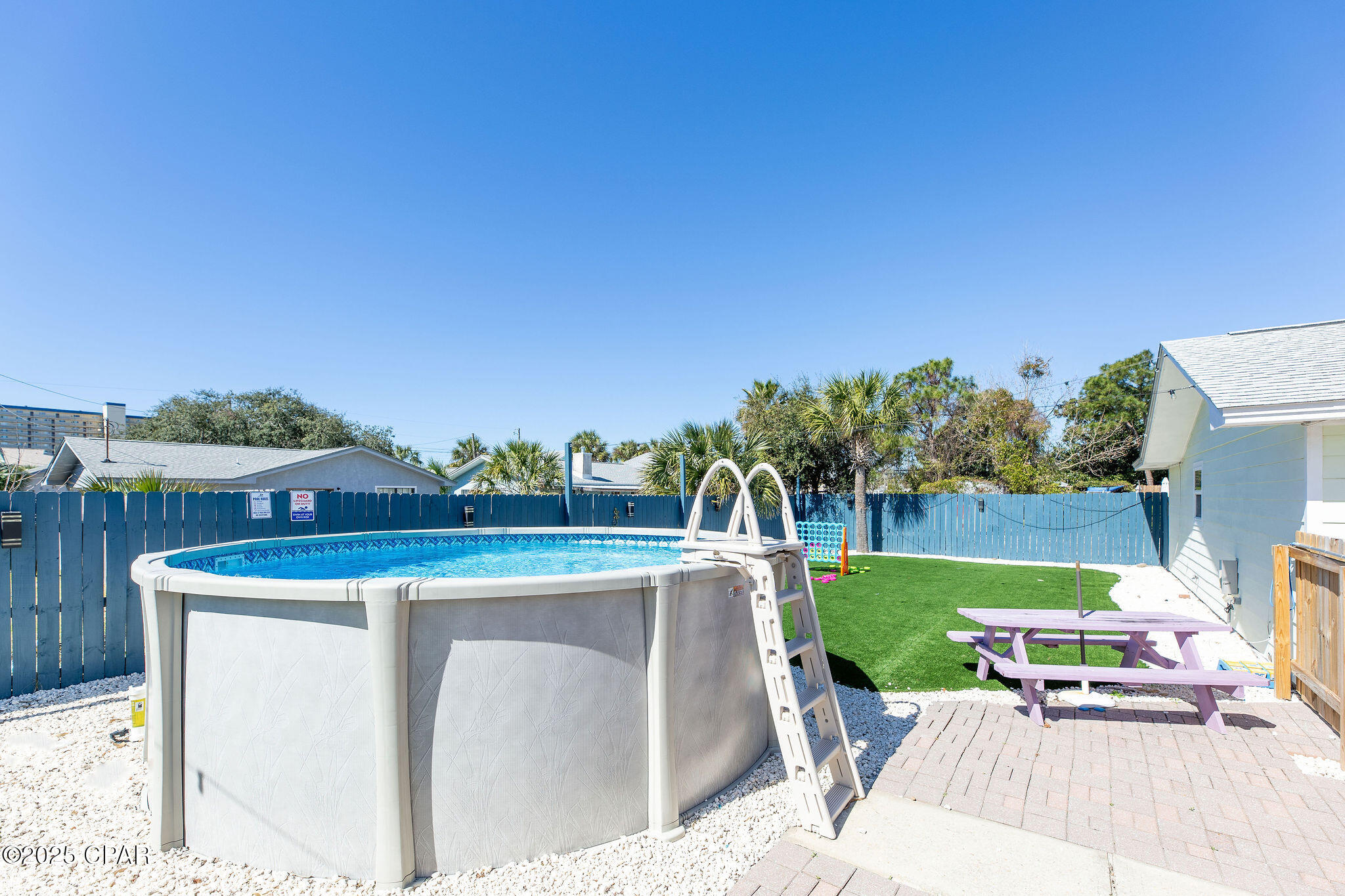 Image 3 For 5801&5803 Pinetree Avenue A, B, C, &