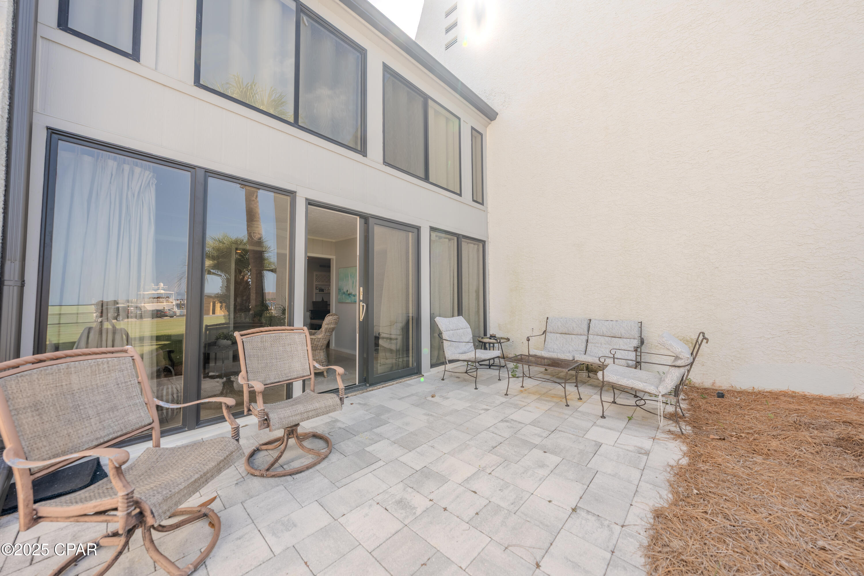 Listing photo id 14 for 4726 Bay Point Road 4127