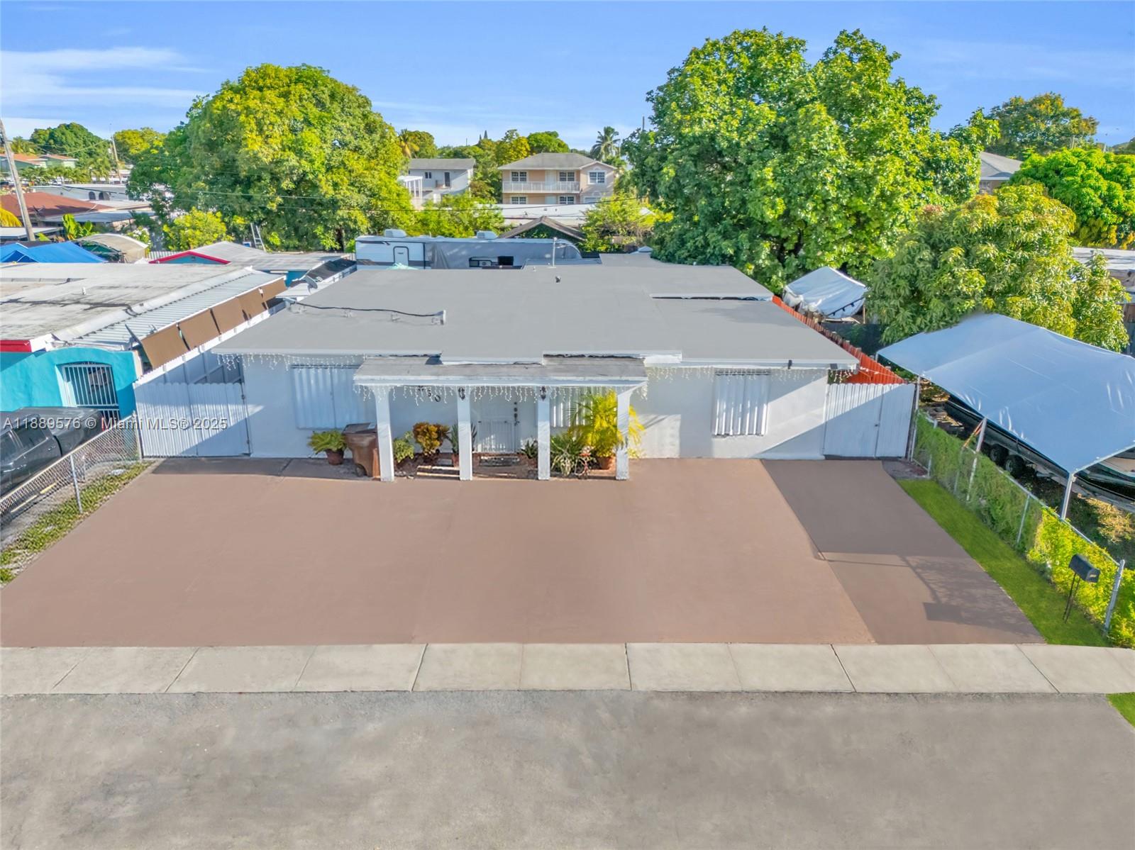 Sun-Tan Village Sec 4