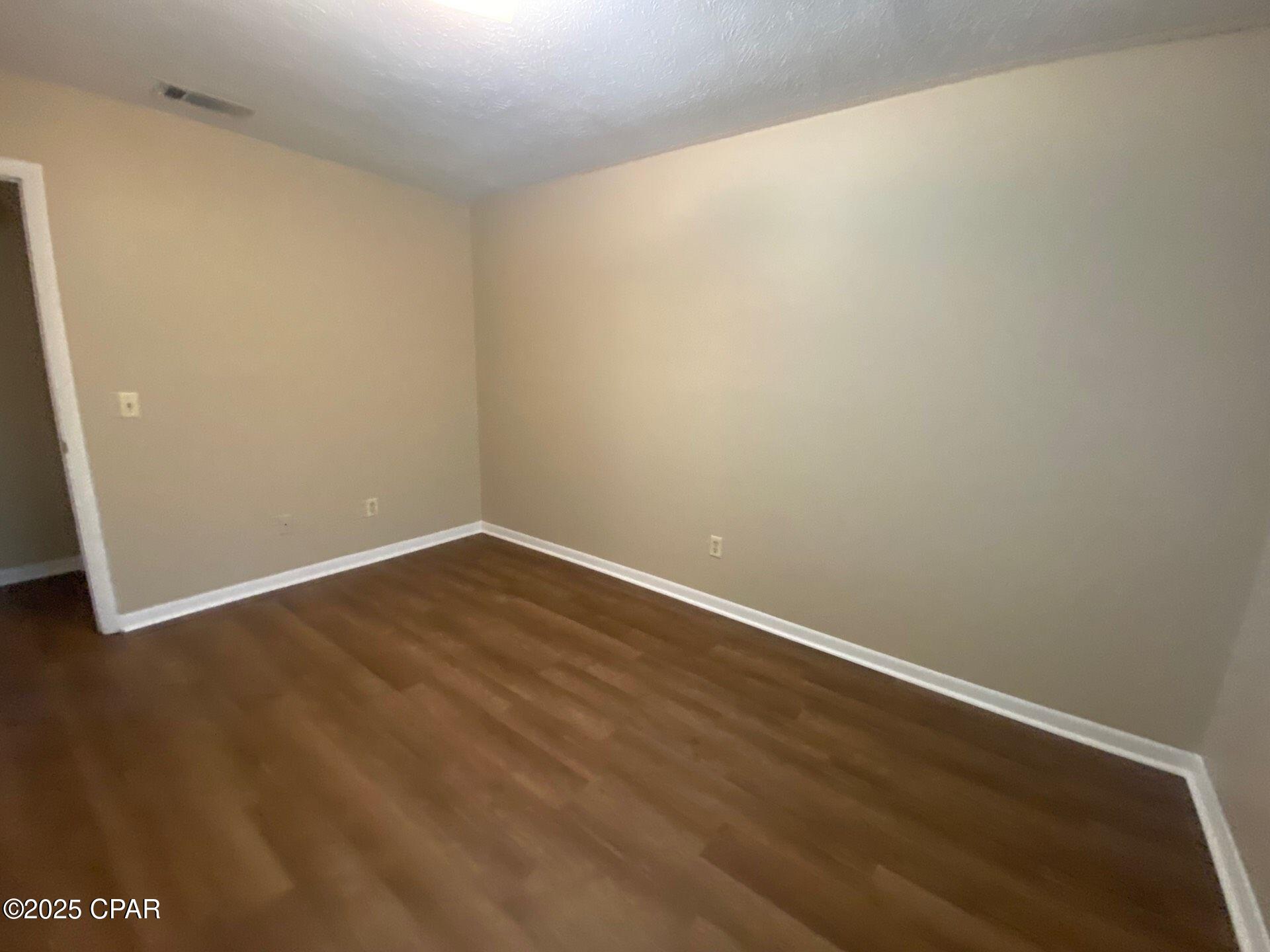 Image 7 For 6707 22 Highway E