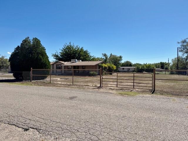 Homes for sale in Bosque Farms, NM | 875 Lomax Ave, Bosque Farms, NM 87068 | MLS# 1092590