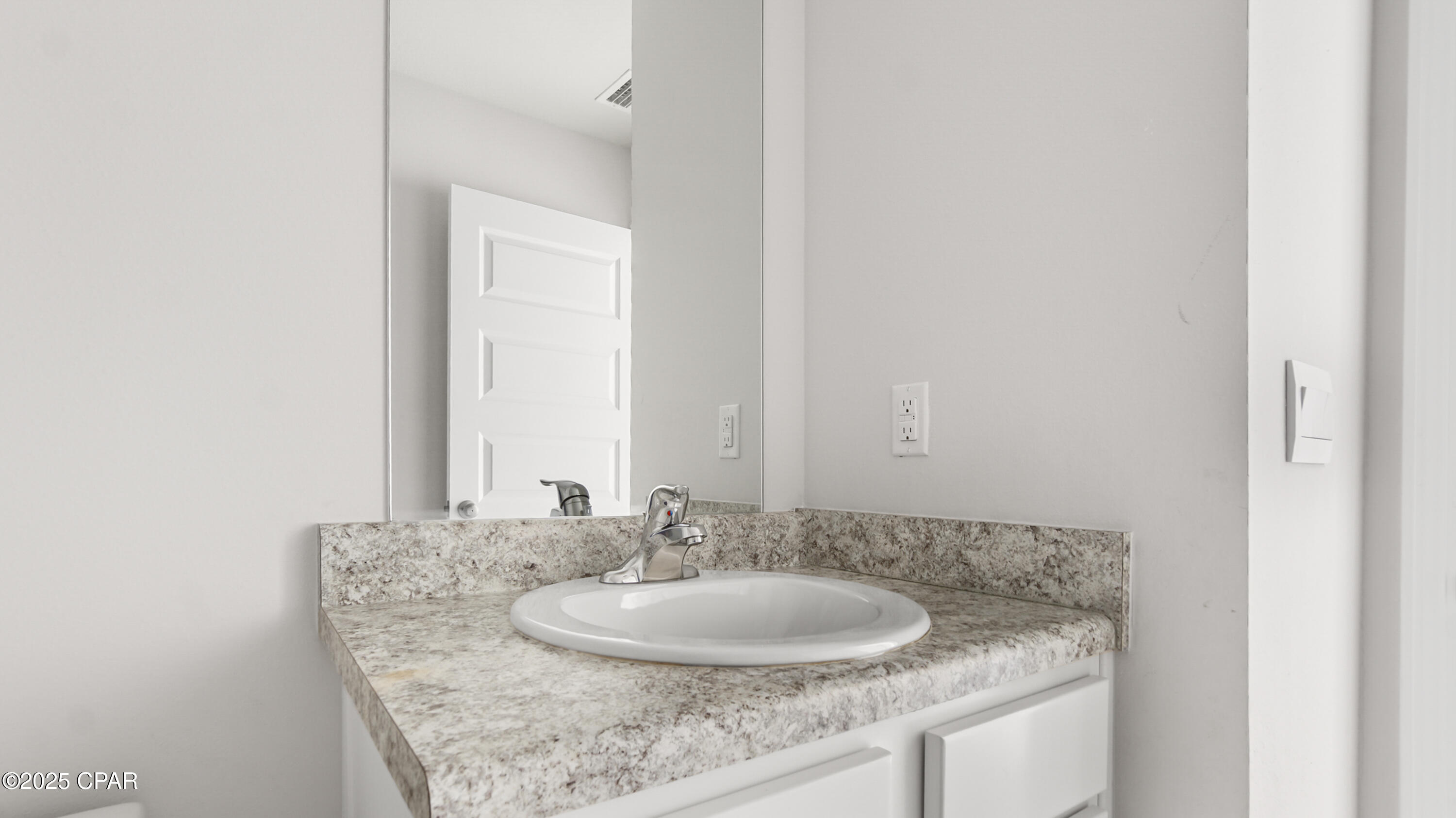 Image 13 For 6644 Slabinski Lane