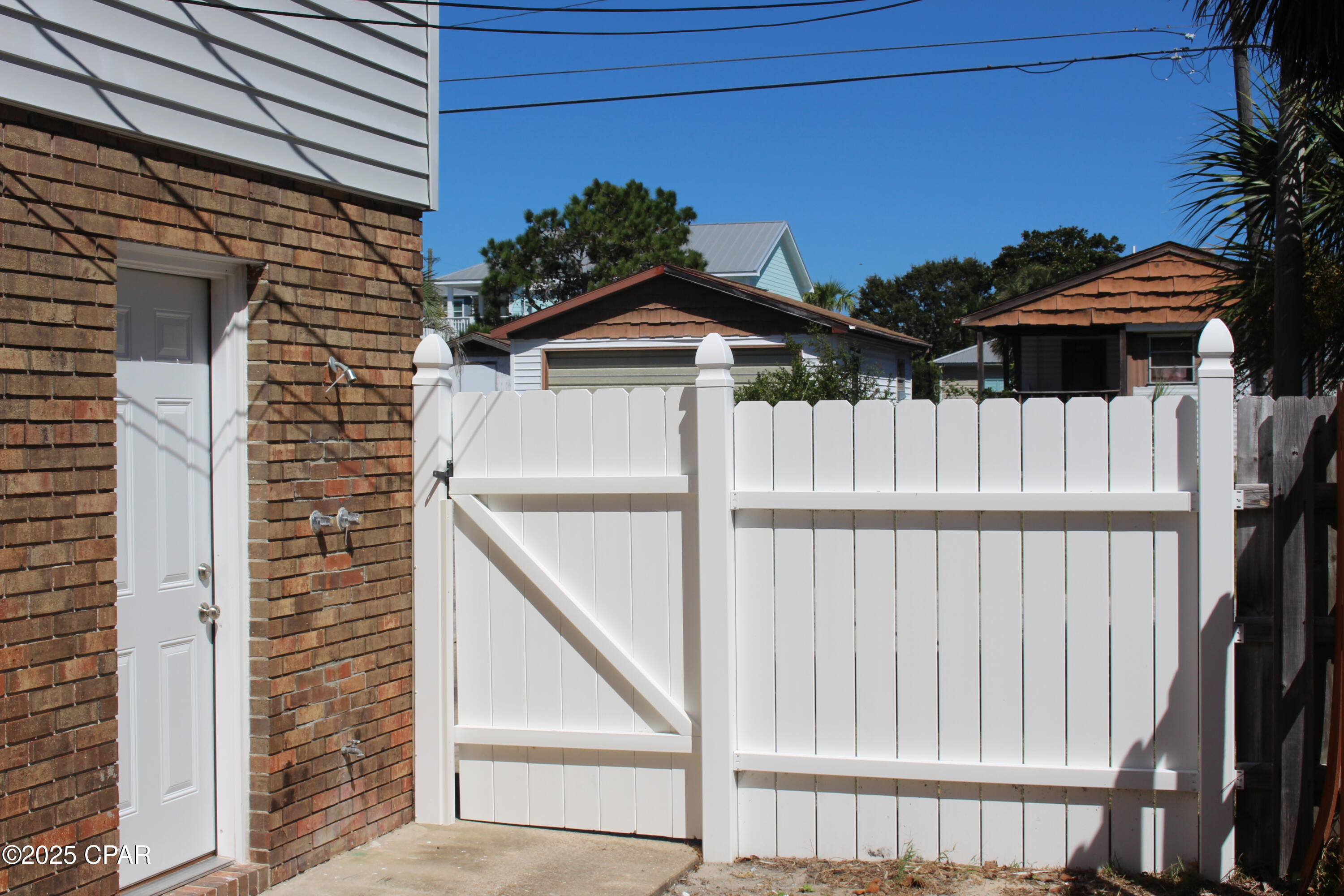 Image 10 For 19991 First Avenue A & B