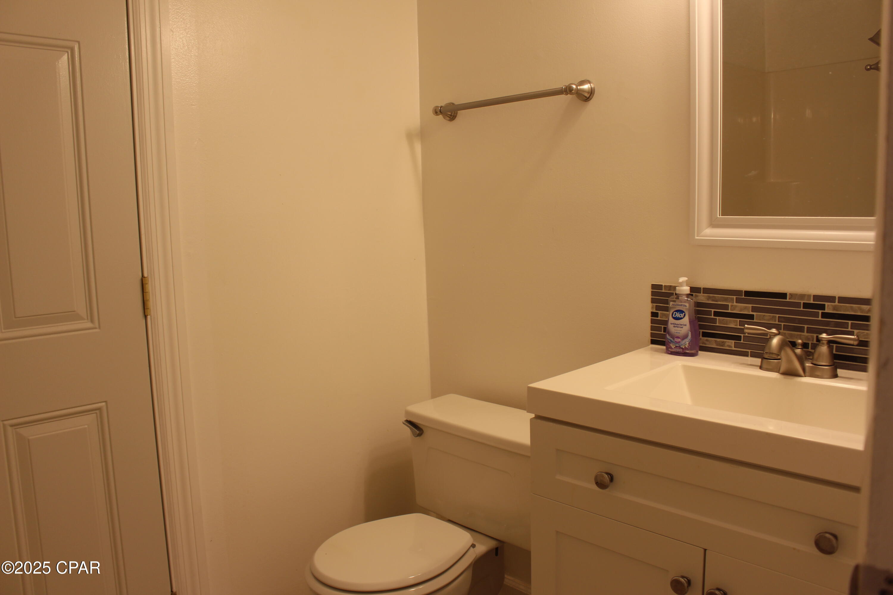 Image 11 For 19991 First Avenue A & B