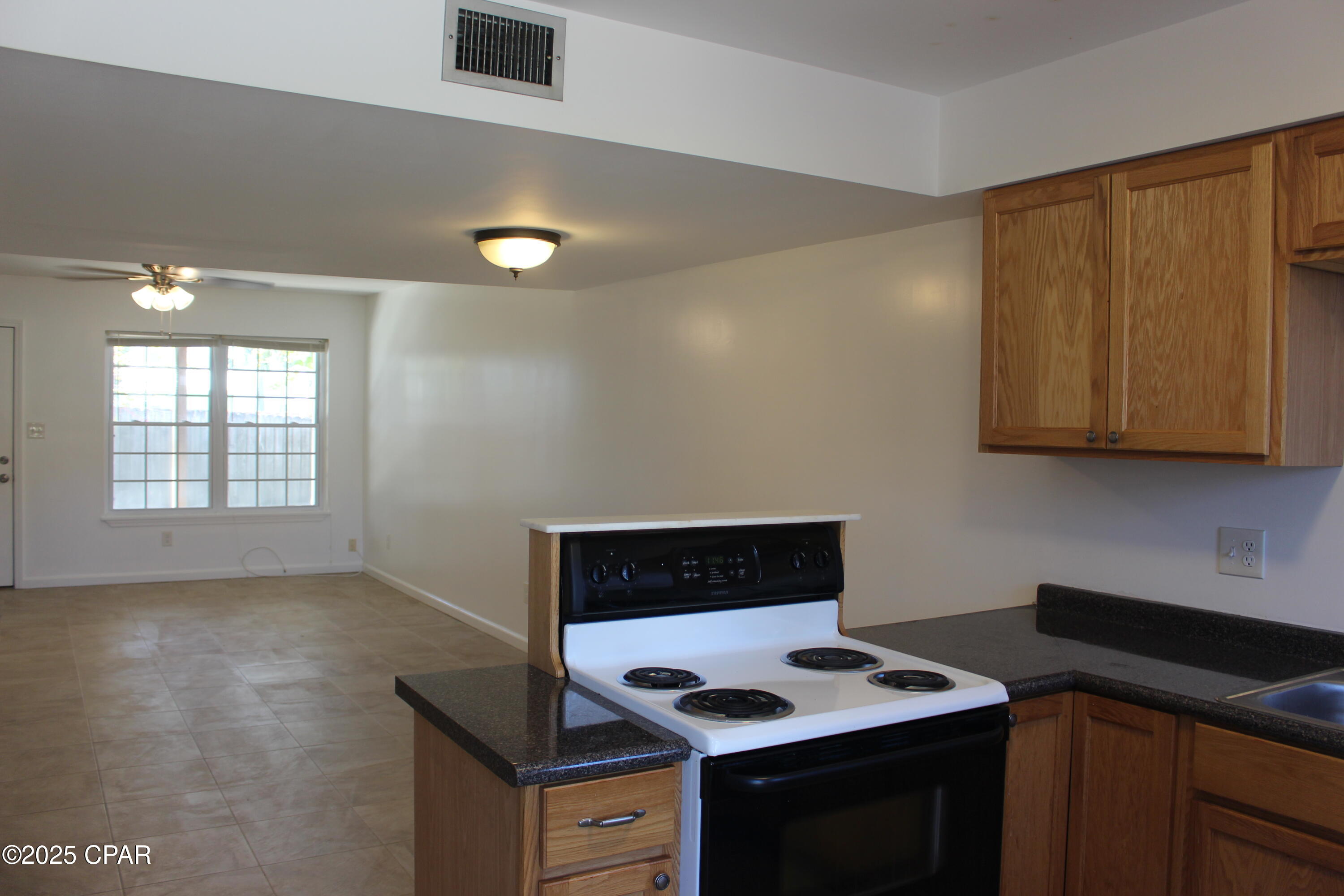 Image 7 For 19991 First Avenue A & B