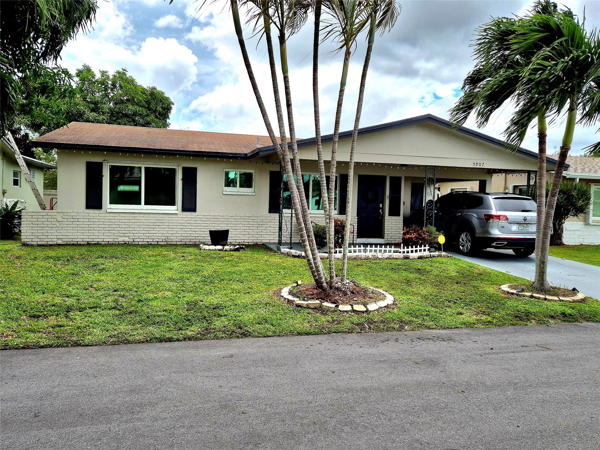 Homes for sale in Tamarac, FL | 5907 Nw 74Th Ave, Tamarac, FL 33321 | MLS# F10529643