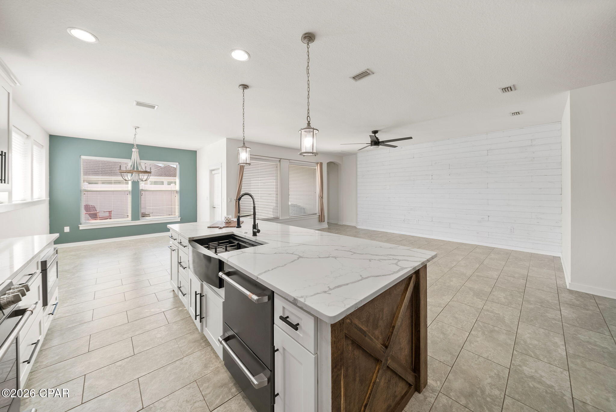 Image 9 For 105 Johnson Bayou Drive