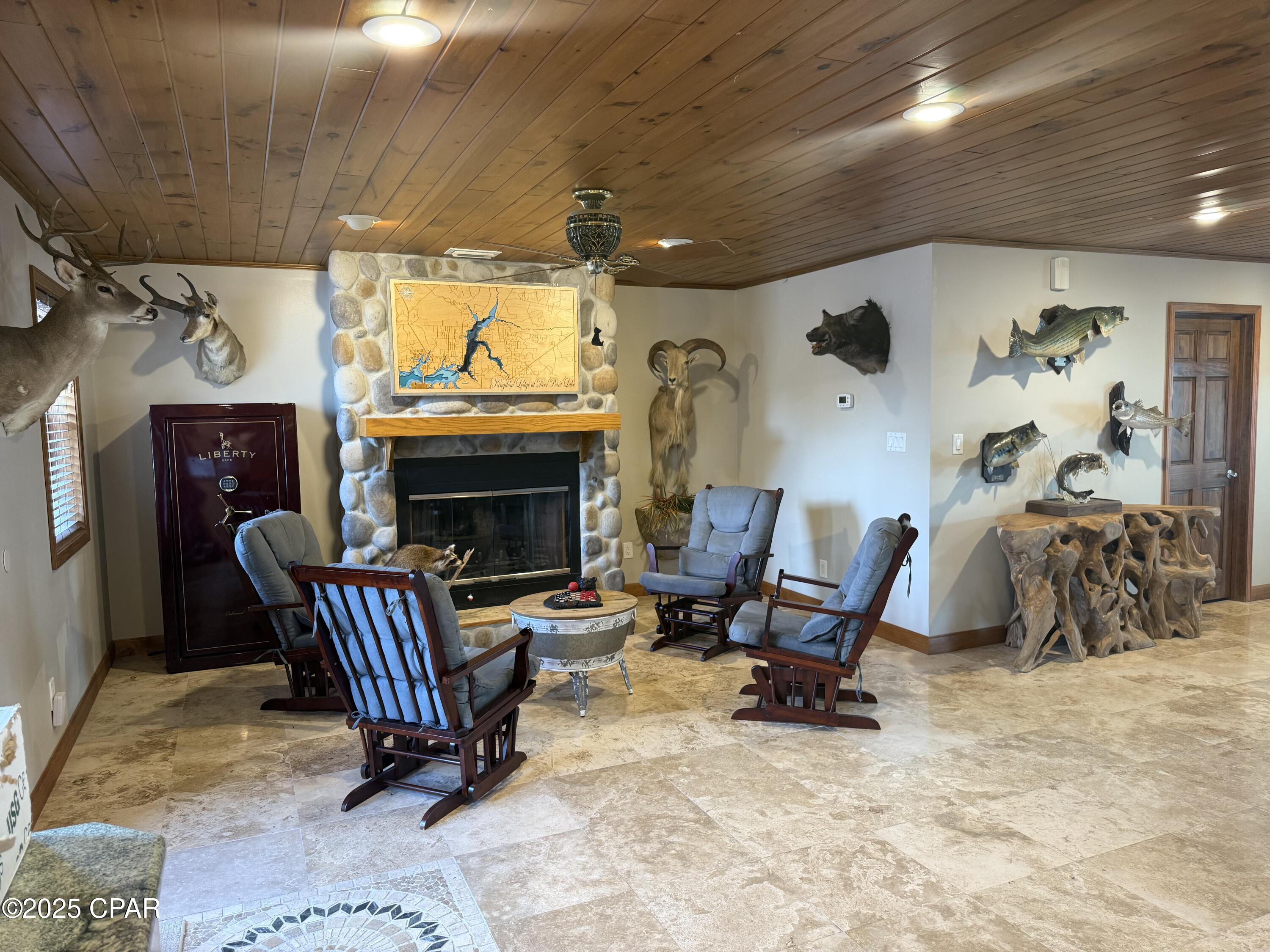 Image 18 For 8125 High Point Road