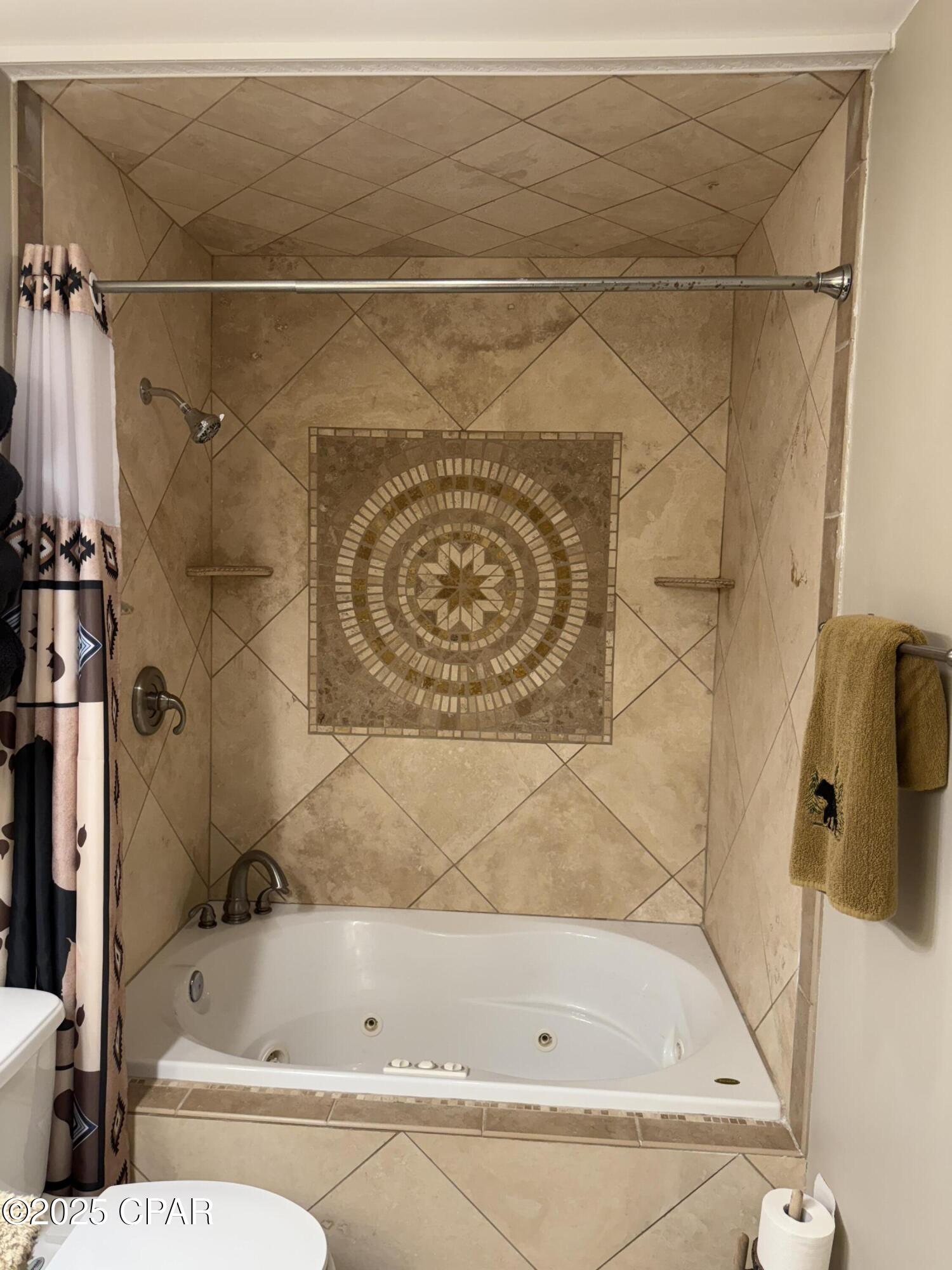 Image 42 For 8125 High Point Road