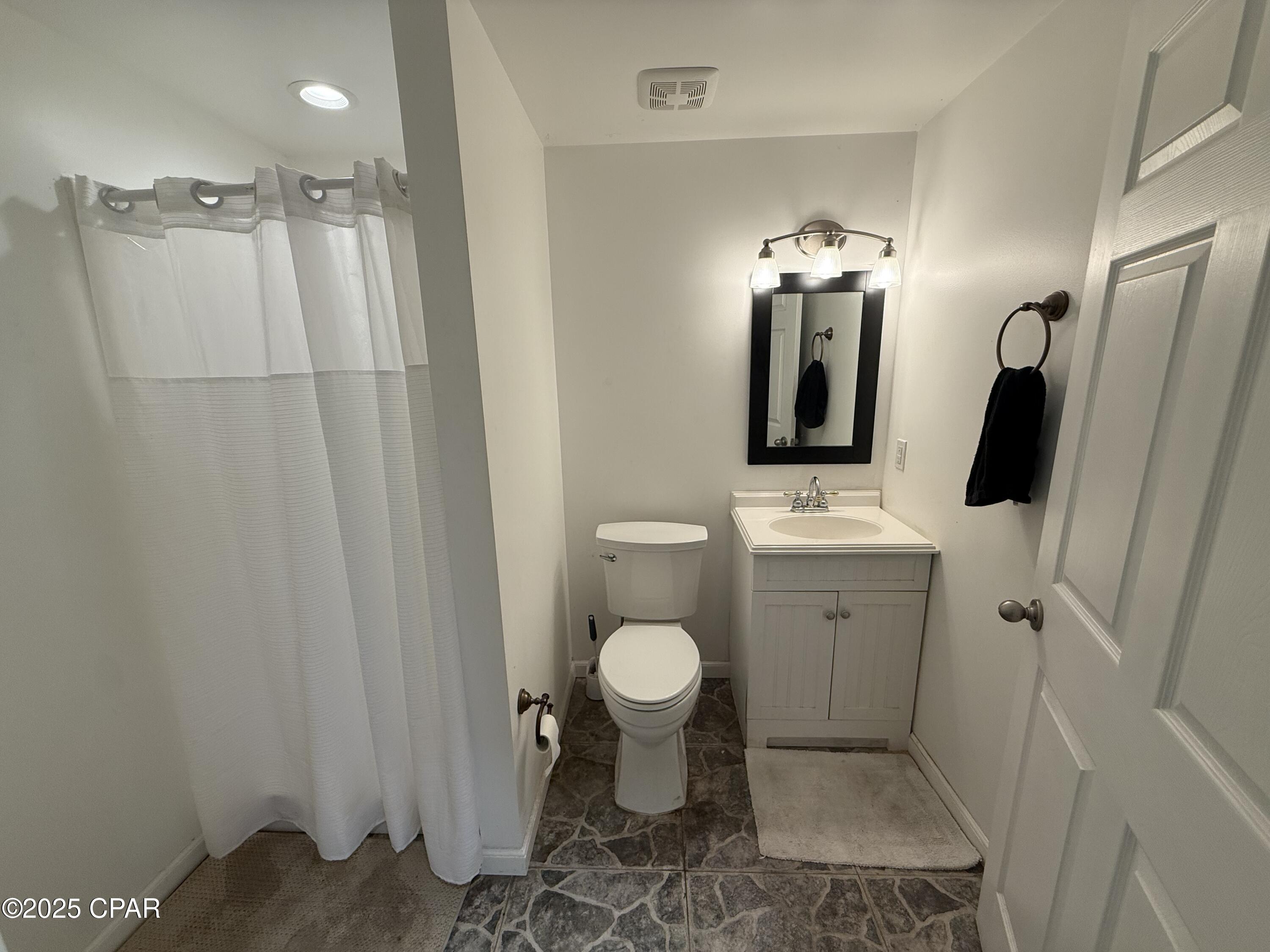 Image 55 For 8125 High Point Road