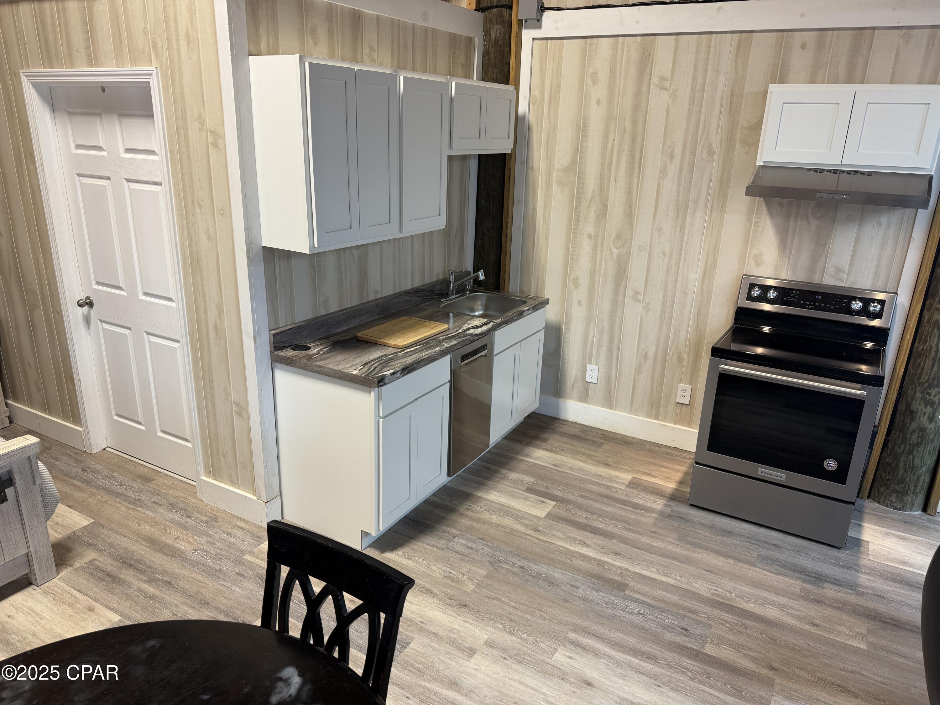 Image 57 For 8125 High Point Road