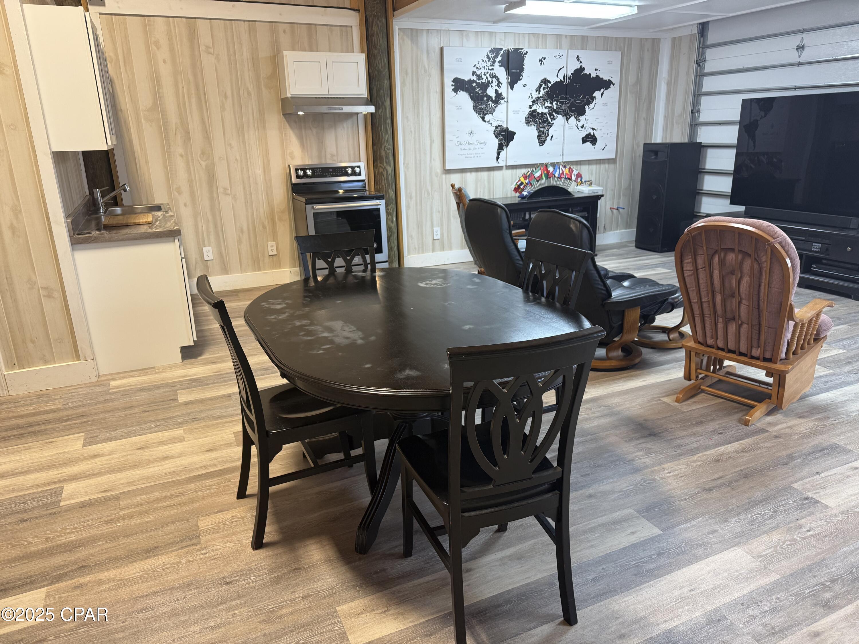 Image 60 For 8125 High Point Road