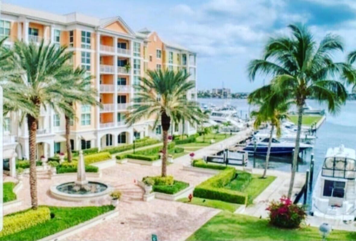 Moorings At Lantana Condo