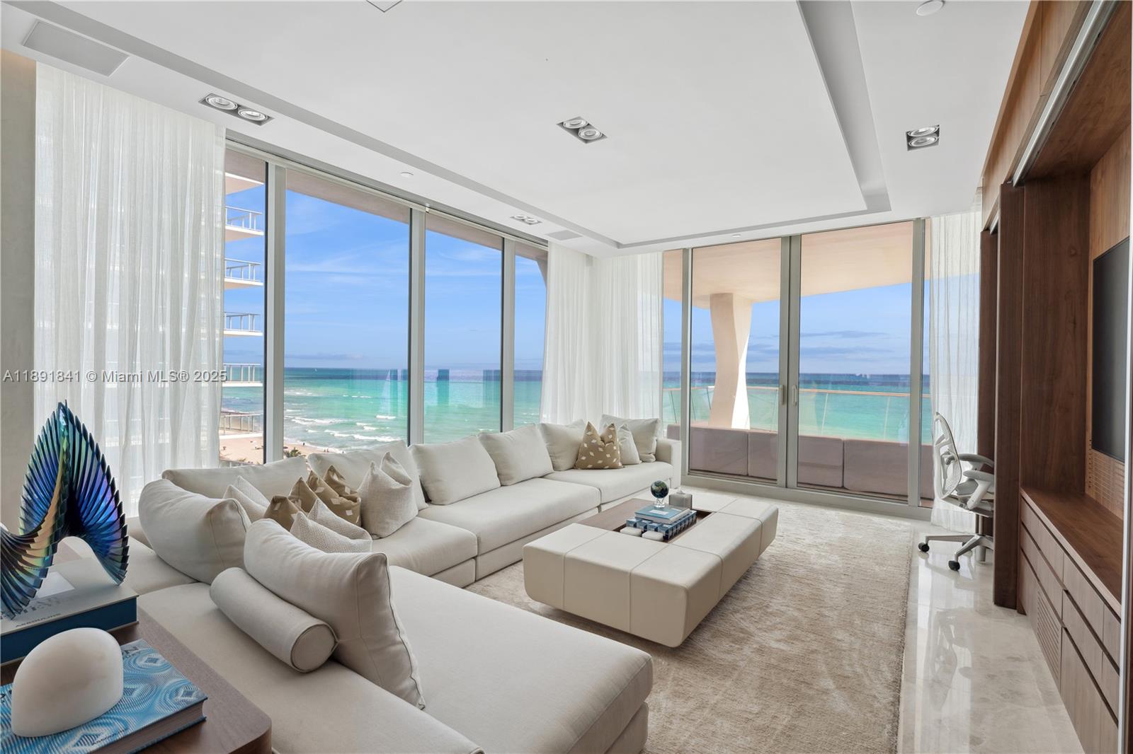 Condo for Sale in Sunny Isles Beach, FL