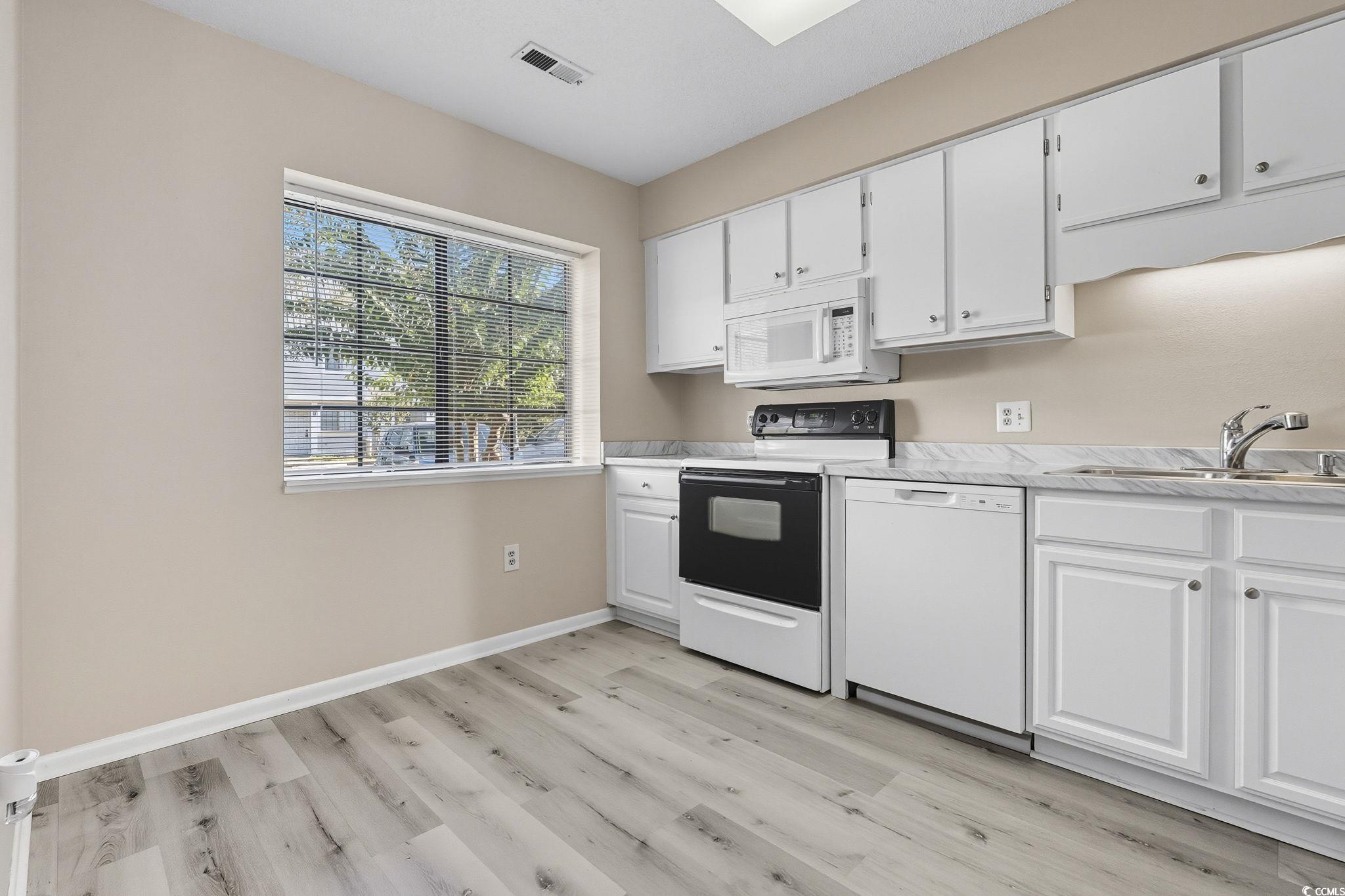 Homes for sale in Myrtle Beach, SC | 1208 Pinegrove Dr #D, Myrtle Beach, SC 29577 | MLS# 2524486