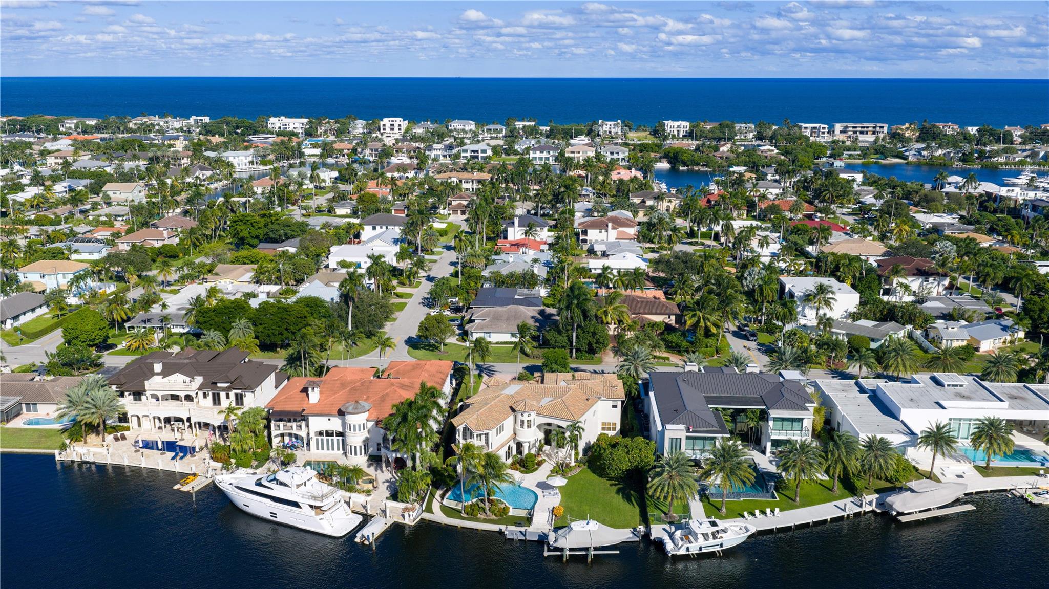 Homes for sale in Lighthouse Point, FL | 3111 Ne 27Th Ave, Lighthouse Point, FL 33064 | MLS# F10529368