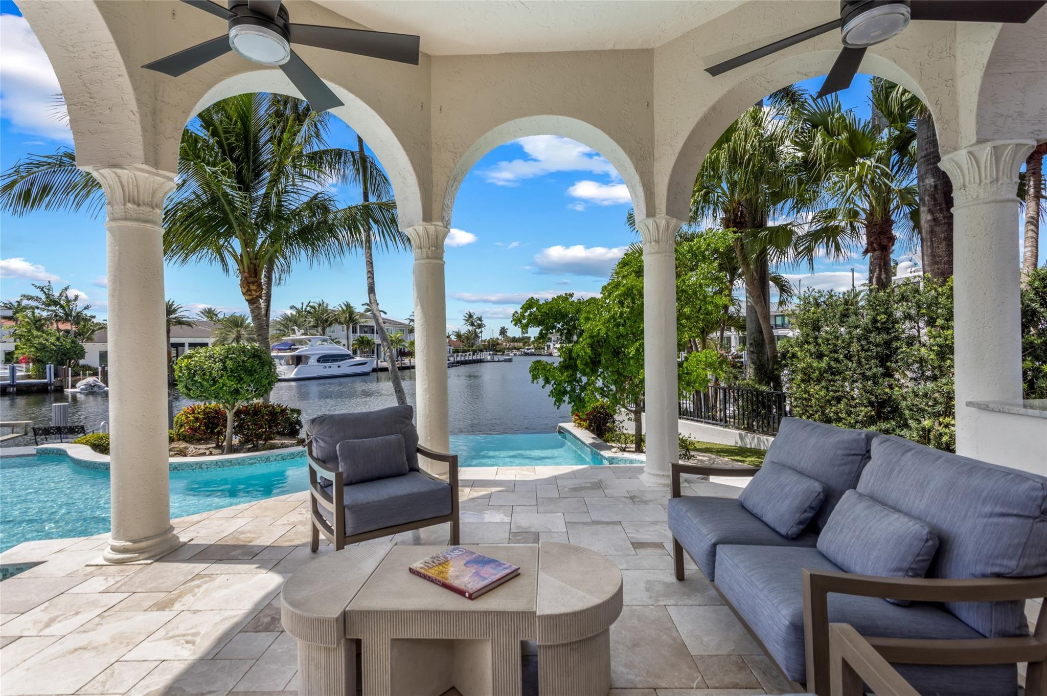 Homes for sale in Lighthouse Point, FL | 3111 Ne 27Th Ave, Lighthouse Point, FL 33064 | MLS# F10529368