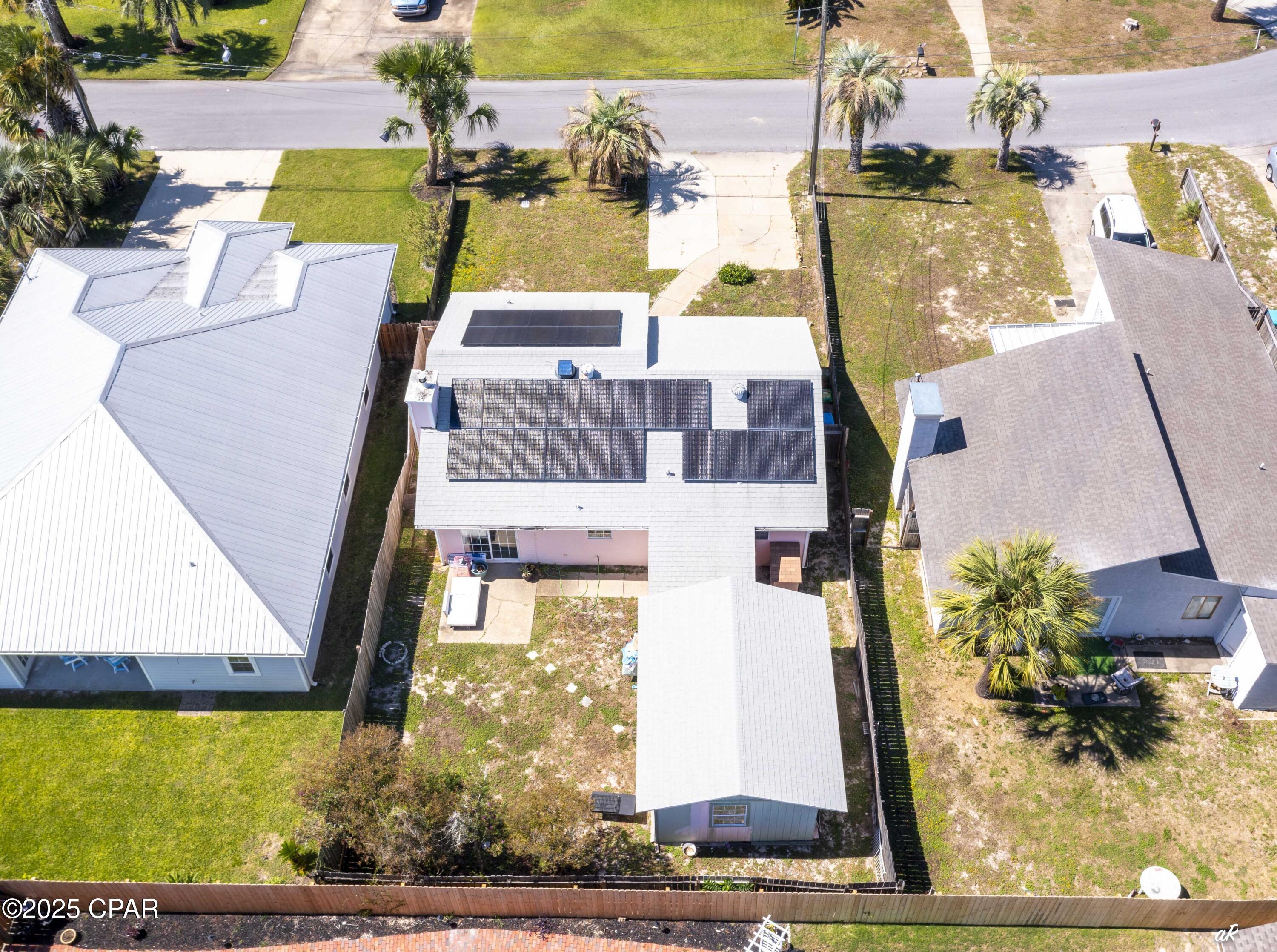 Image 18 For 221 Poinsettia Drive