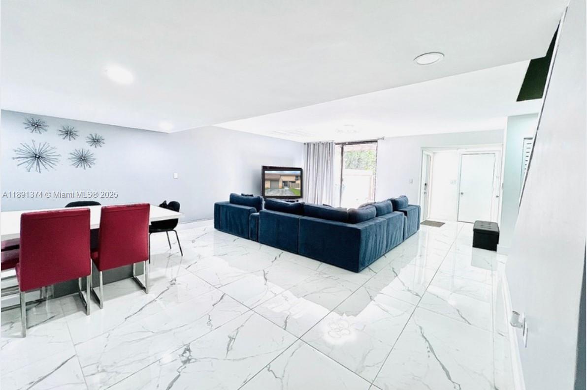 Townhouses Of The Calif C