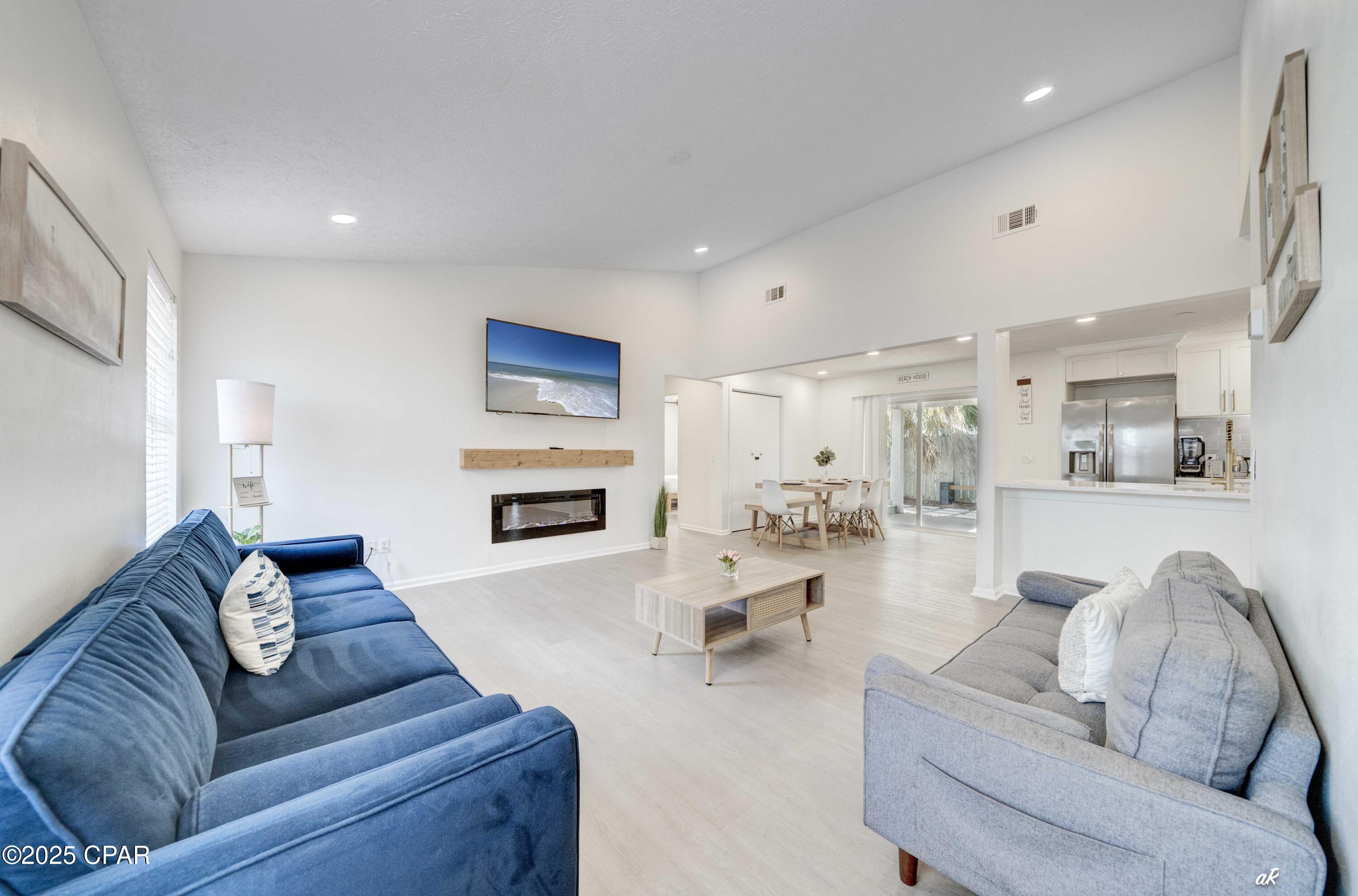 Image 10 For 6312 Beach Drive