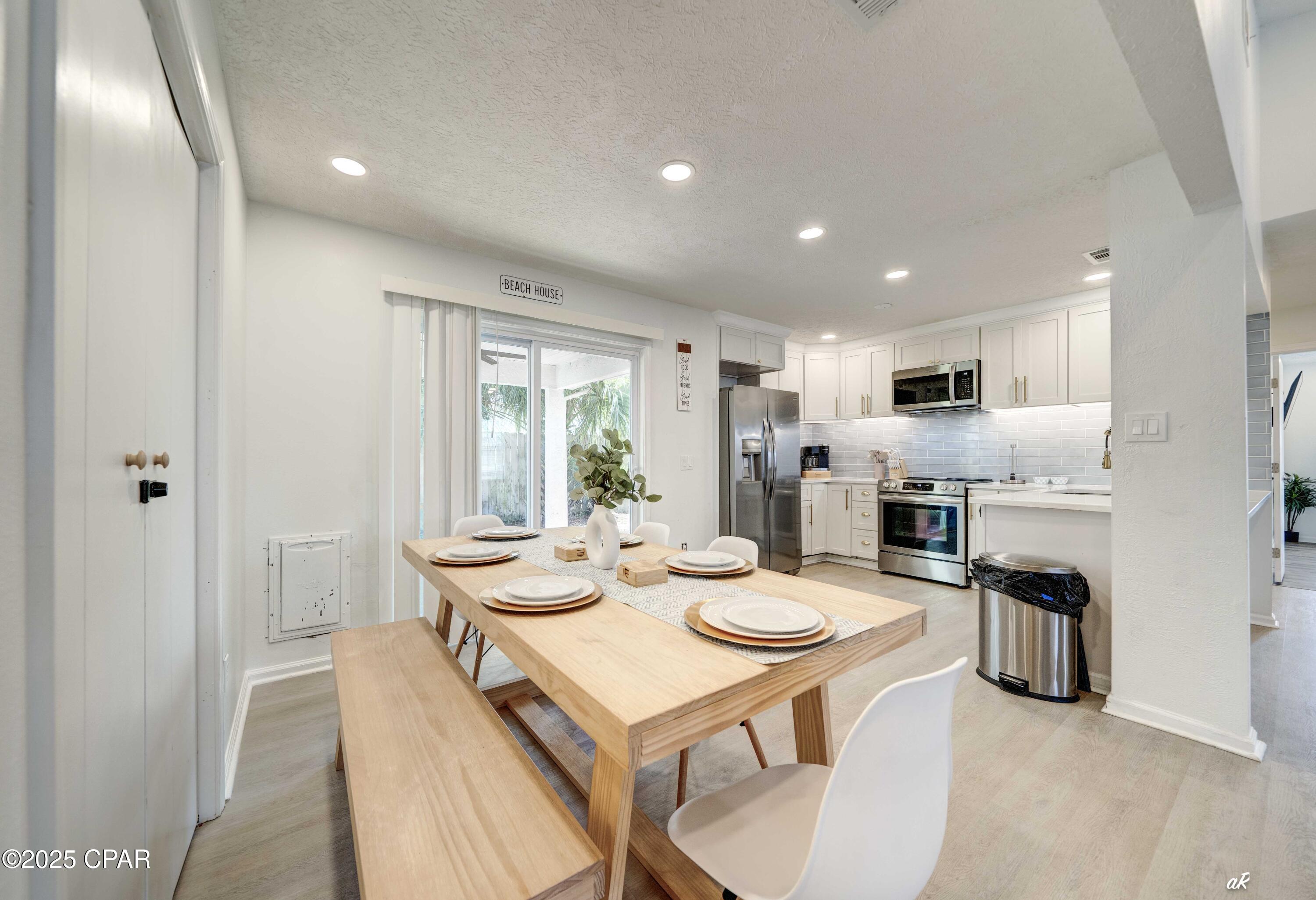 Image 11 For 6312 Beach Drive