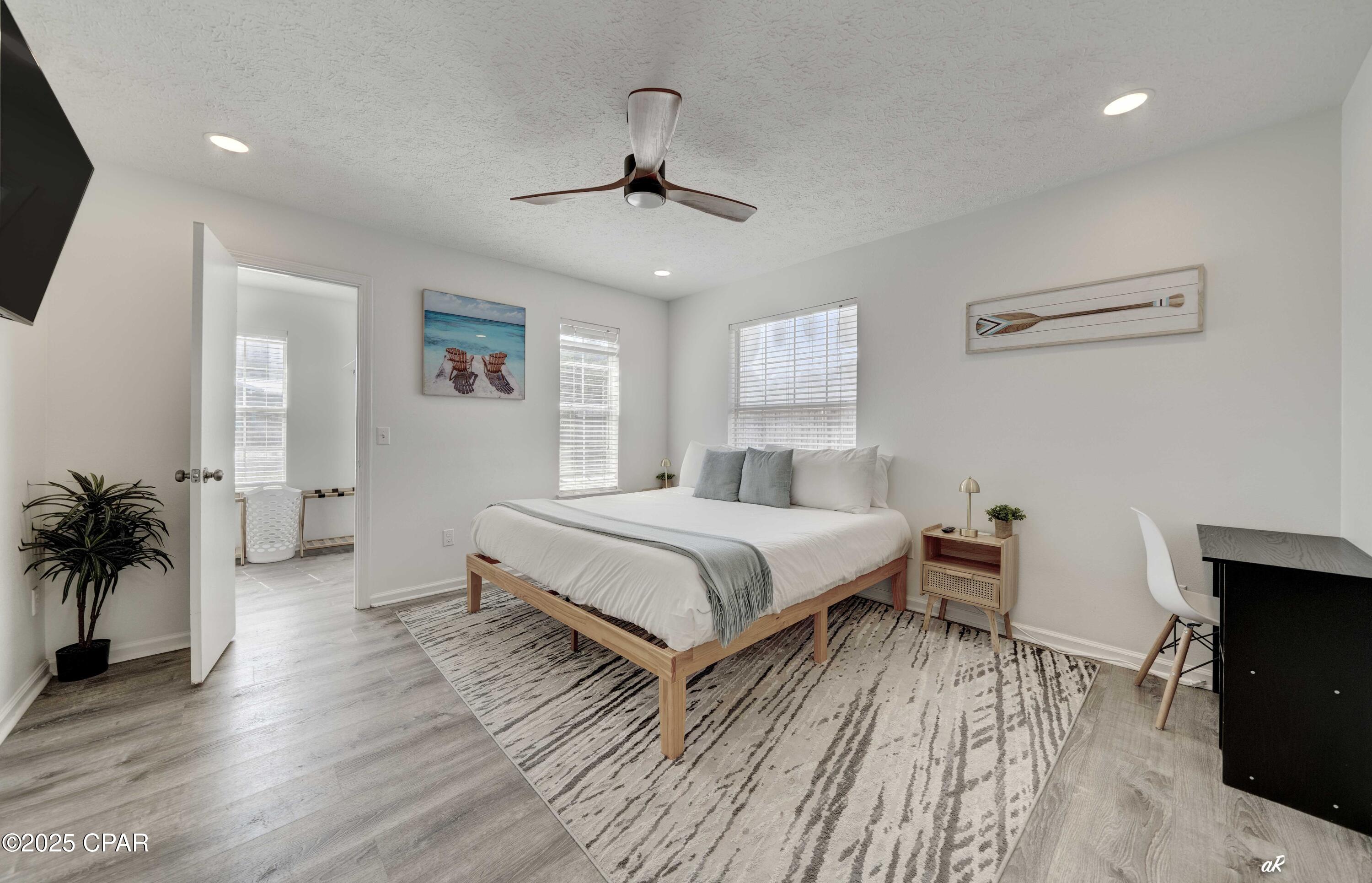 Image 17 For 6312 Beach Drive