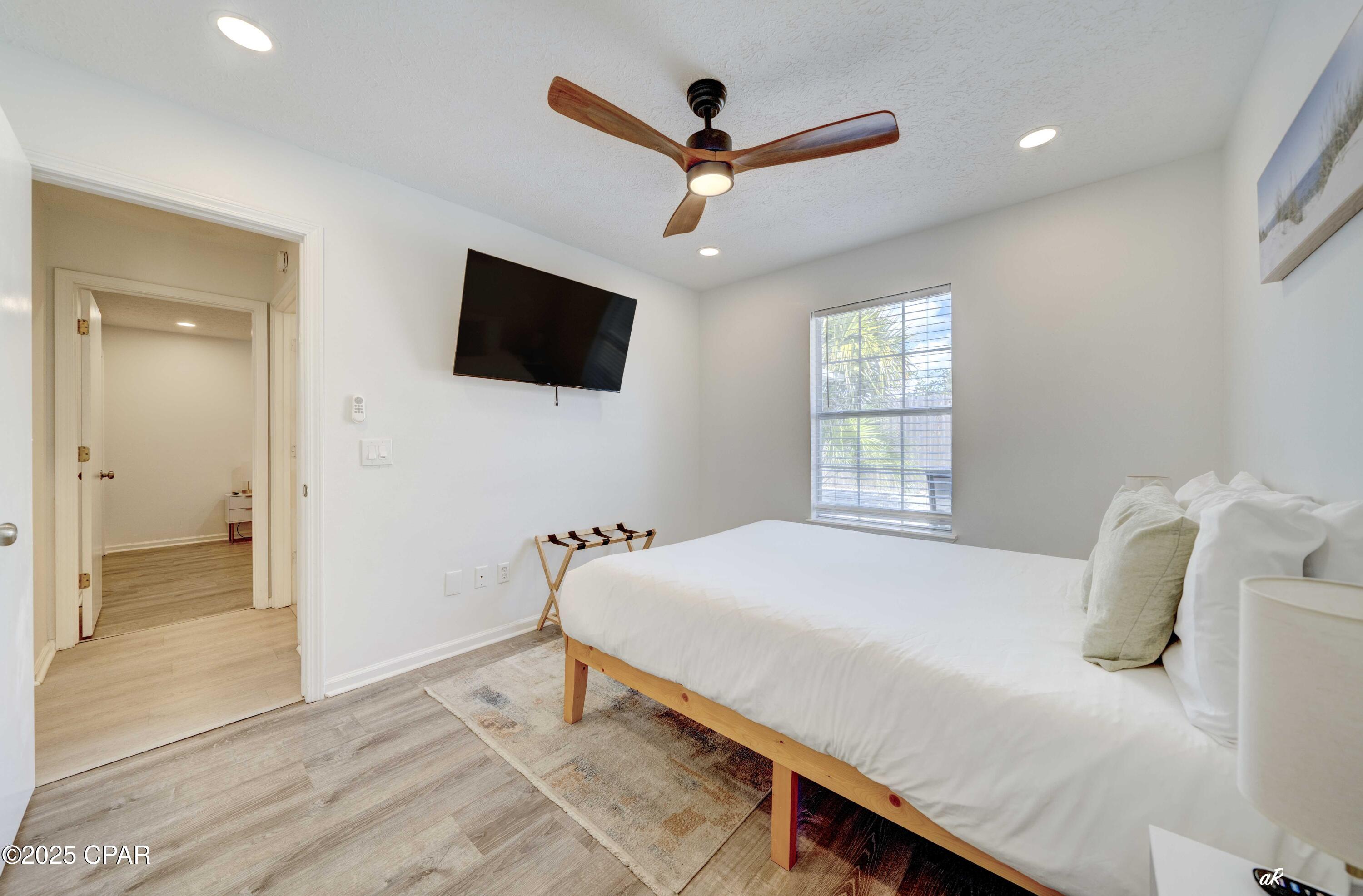 Image 24 For 6312 Beach Drive