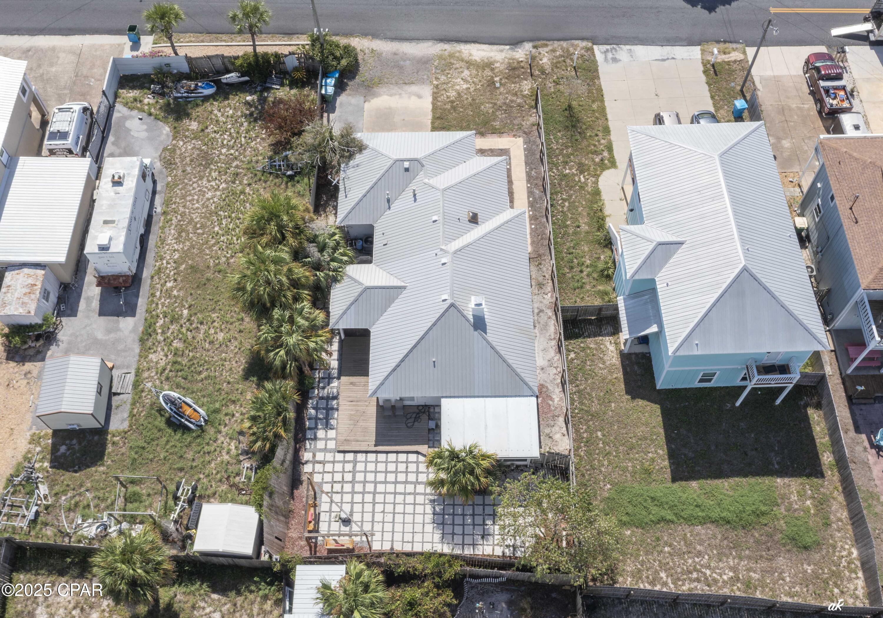 Image 5 For 6312 Beach Drive