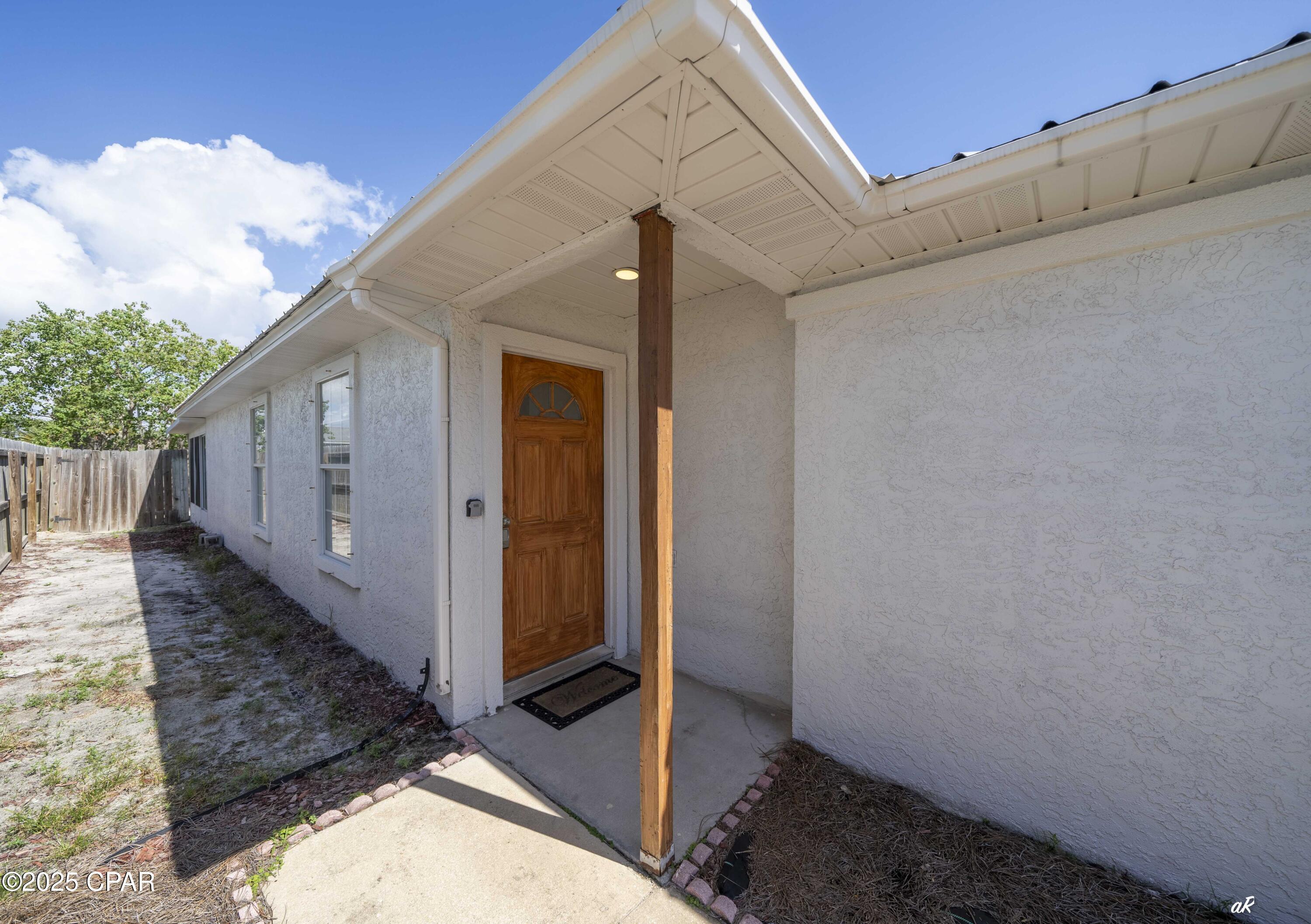 Image 7 For 6312 Beach Drive