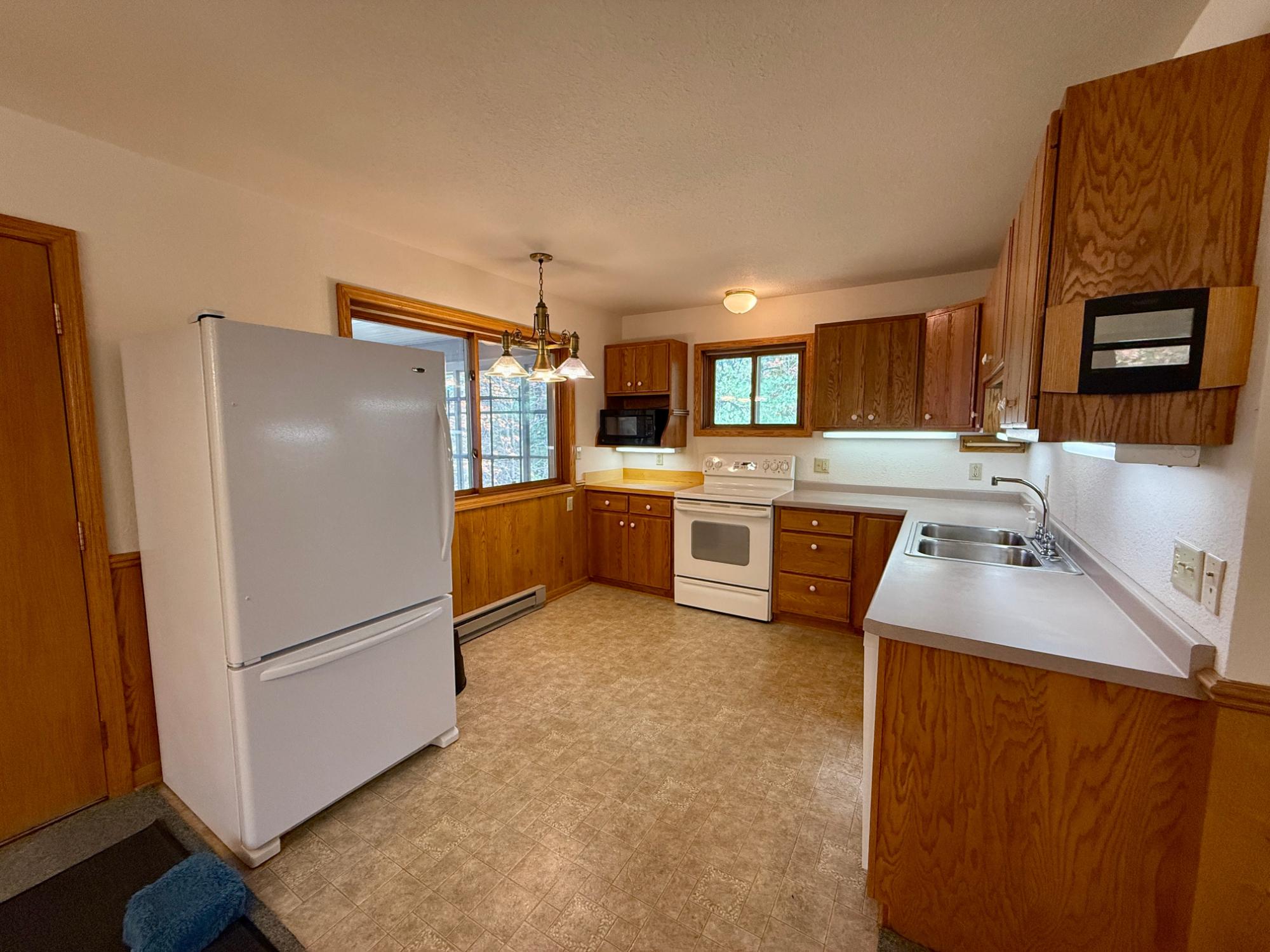 Plummer Lake Property 2389 Southeast Bay Ln Photo 10