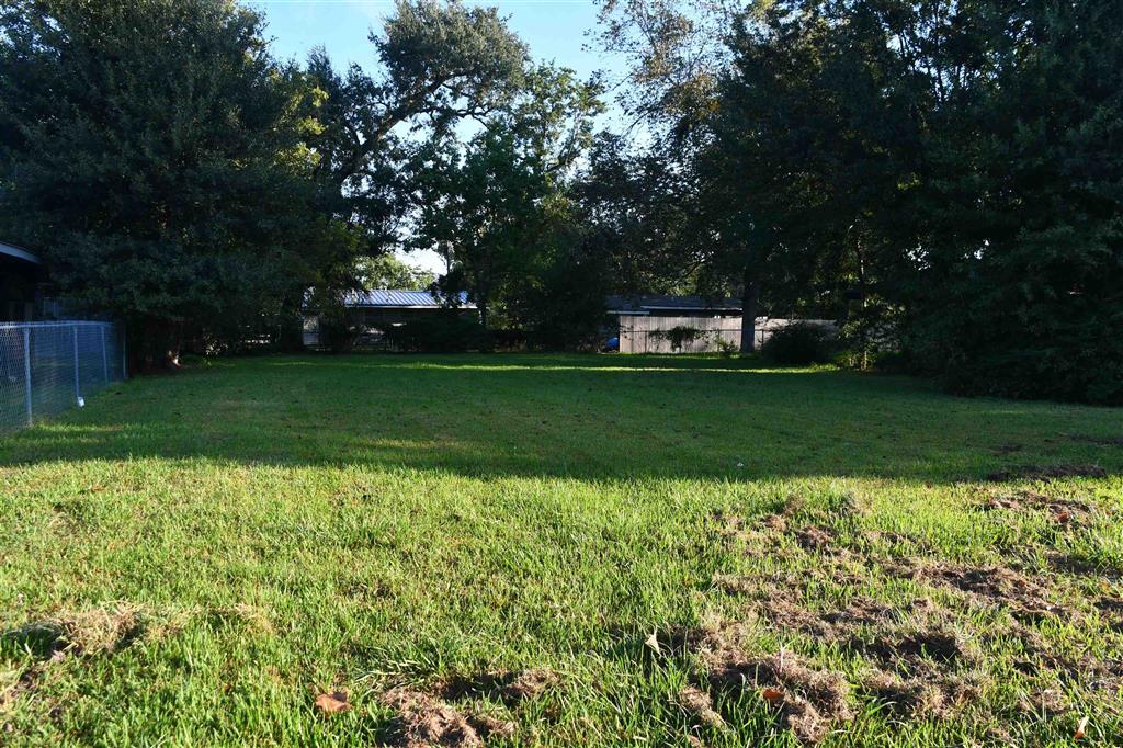 1609 Meadow Dr Drive — photo 3