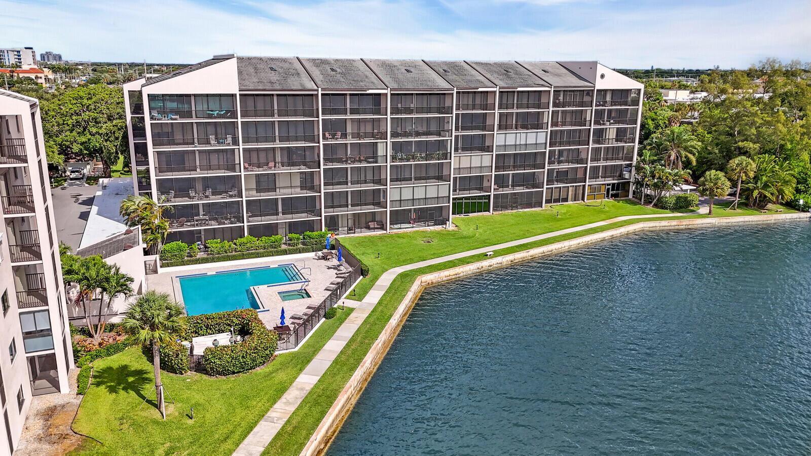 Marina At Twelve Oaks Con