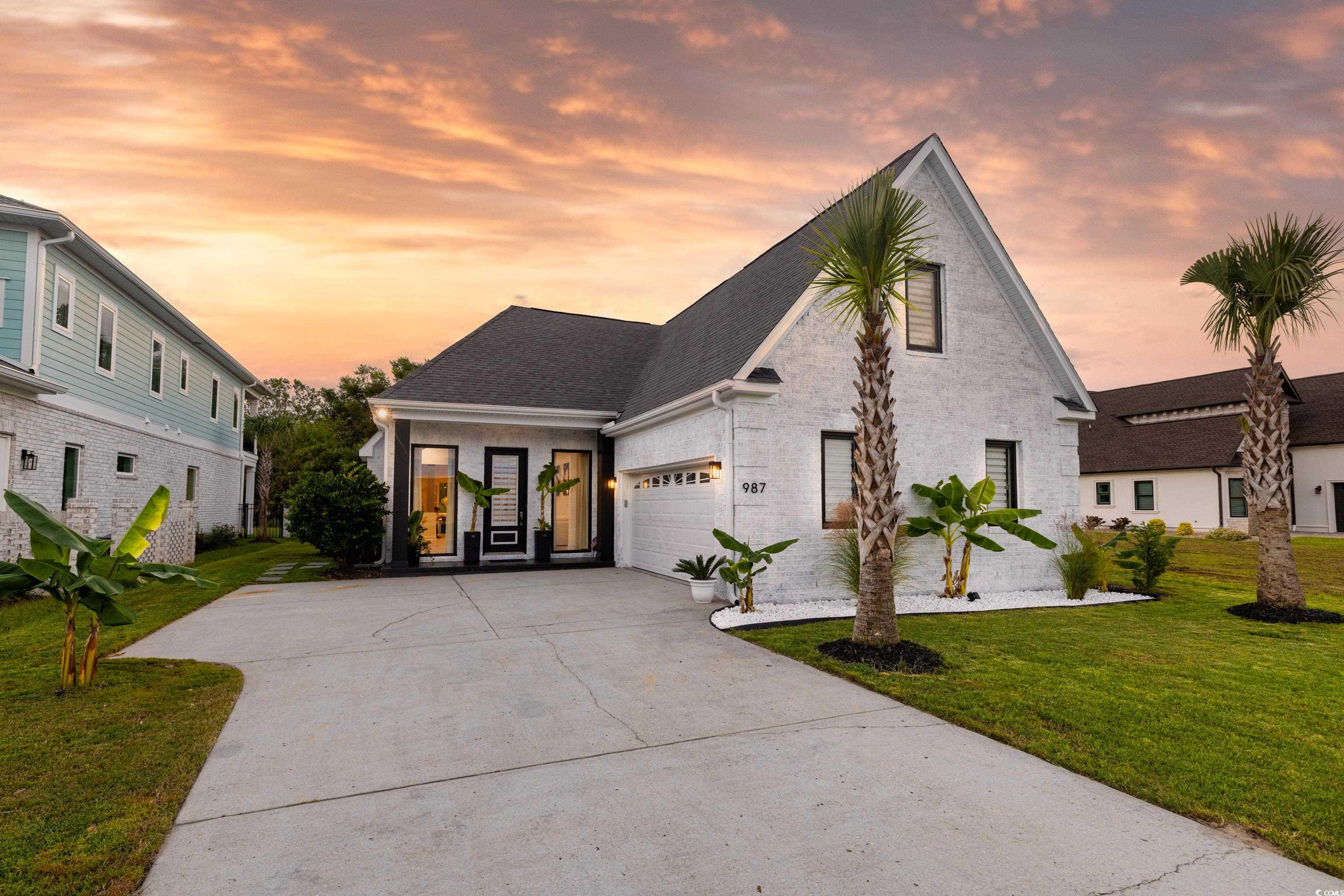 987 Shipmaster Ave. Myrtle Beach, SC 29579