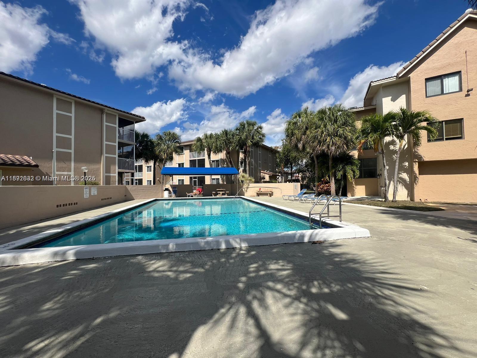 Tara Gardens 1 Condo