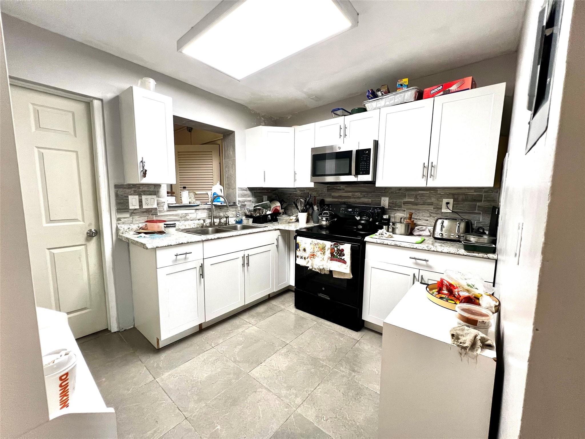 Homes for sale in Lauderhill, FL | 1441 Nw 58Th Ave, Lauderhill, FL 33313 | MLS# F10530765