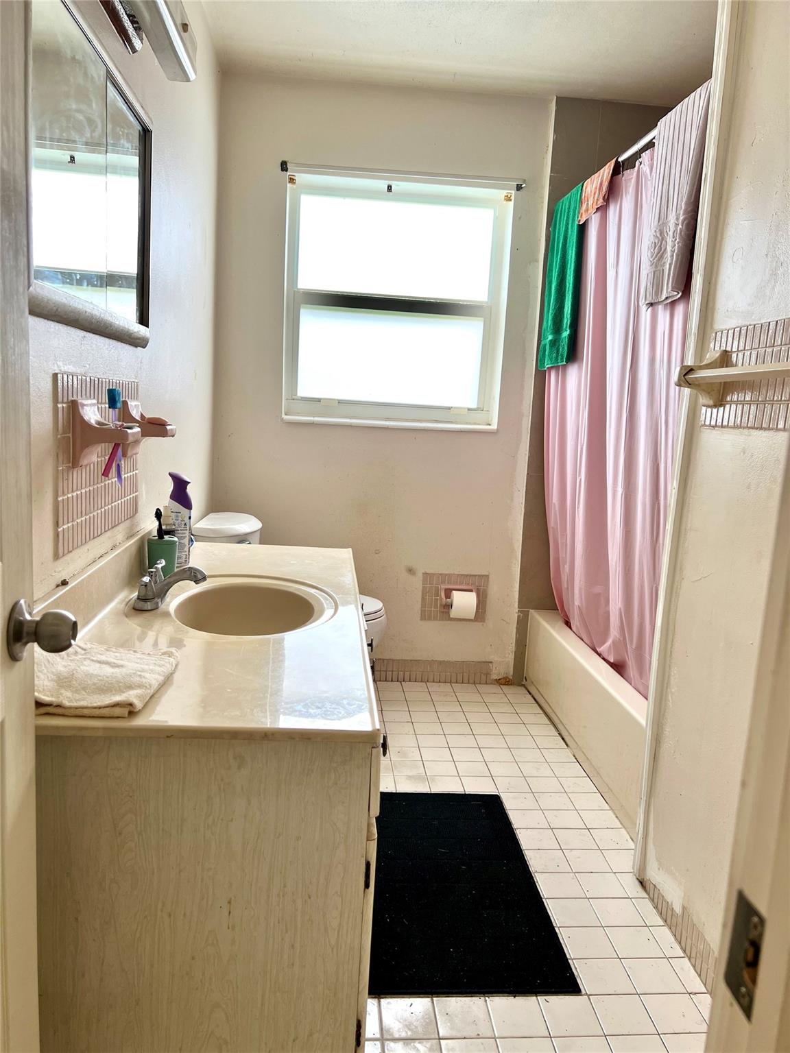 Homes for sale in Lauderhill, FL | 1441 Nw 58th Ave, Lauderhill, FL 33313 | MLS# F10530765