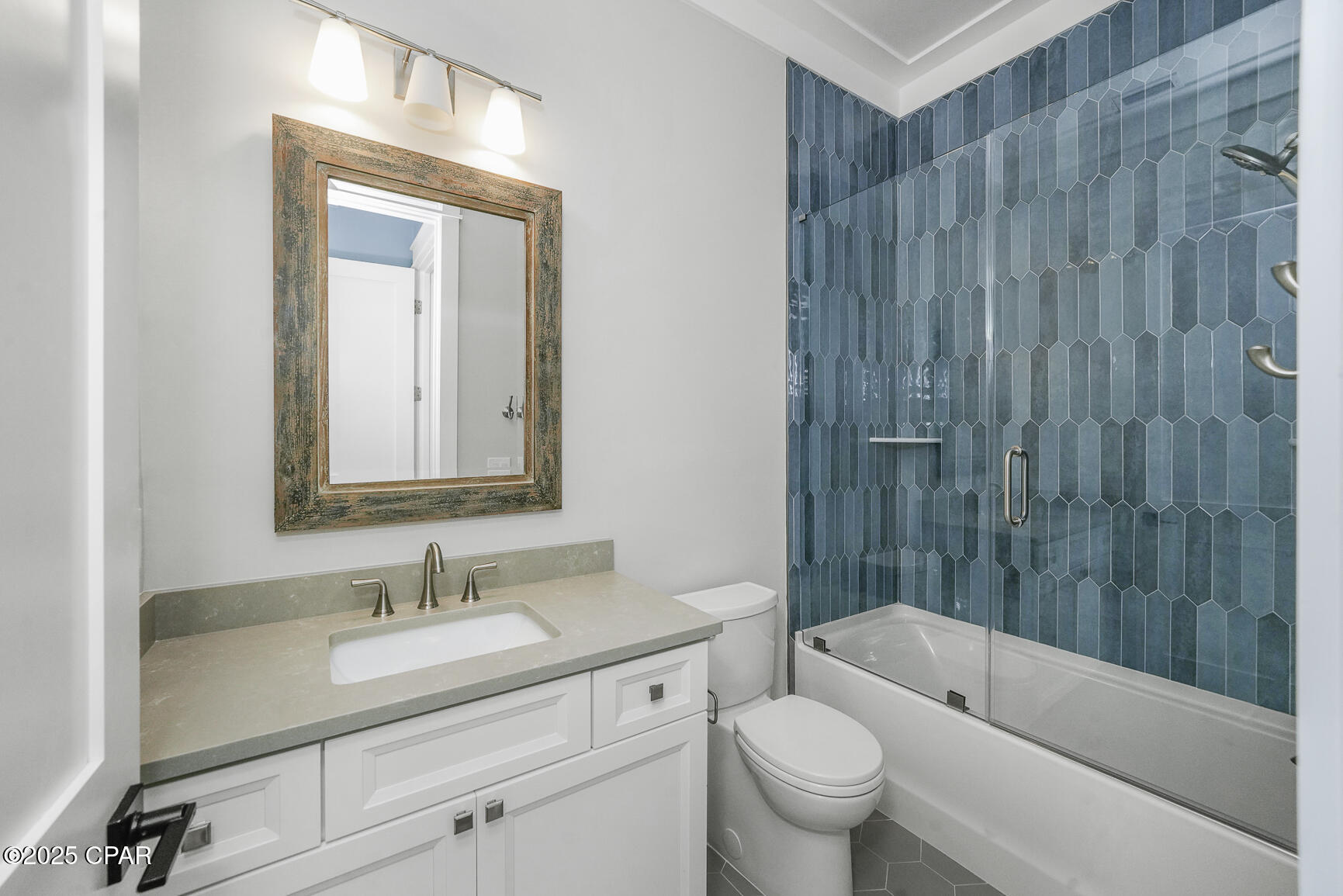 Listing photo id 21 for 273 Watermark Way