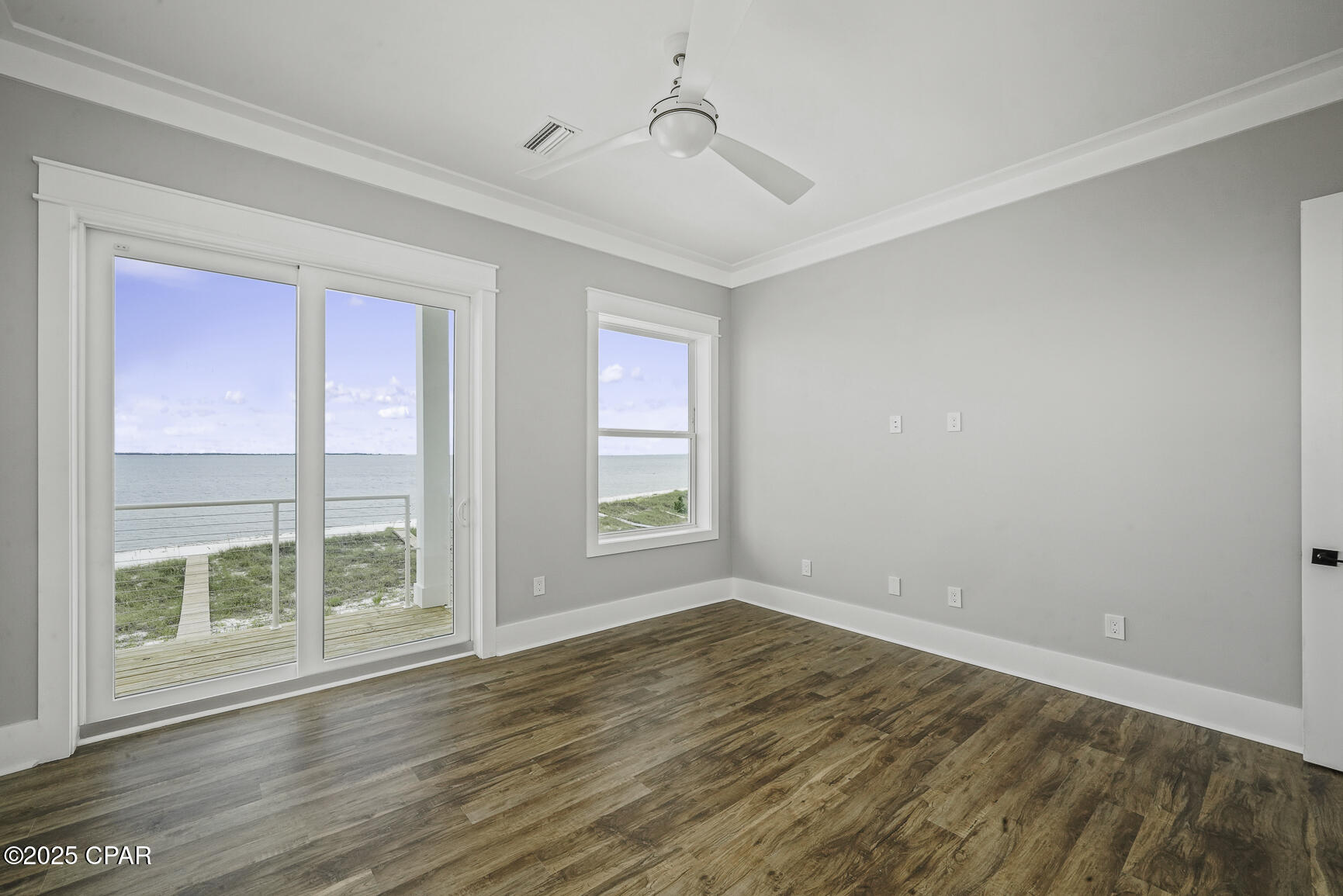 Listing photo id 23 for 273 Watermark Way
