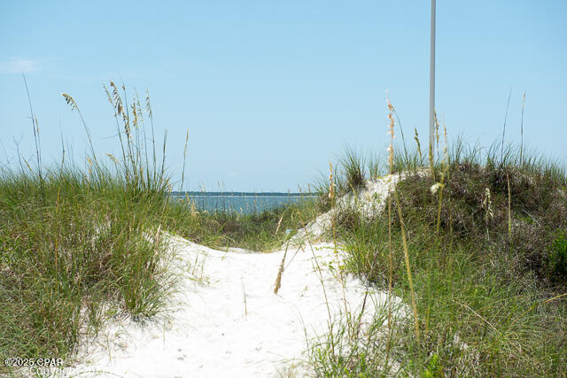 Listing photo id 44 for 273 Watermark Way