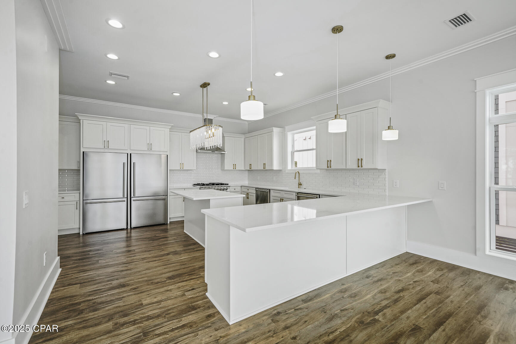 Listing photo id 6 for 273 Watermark Way