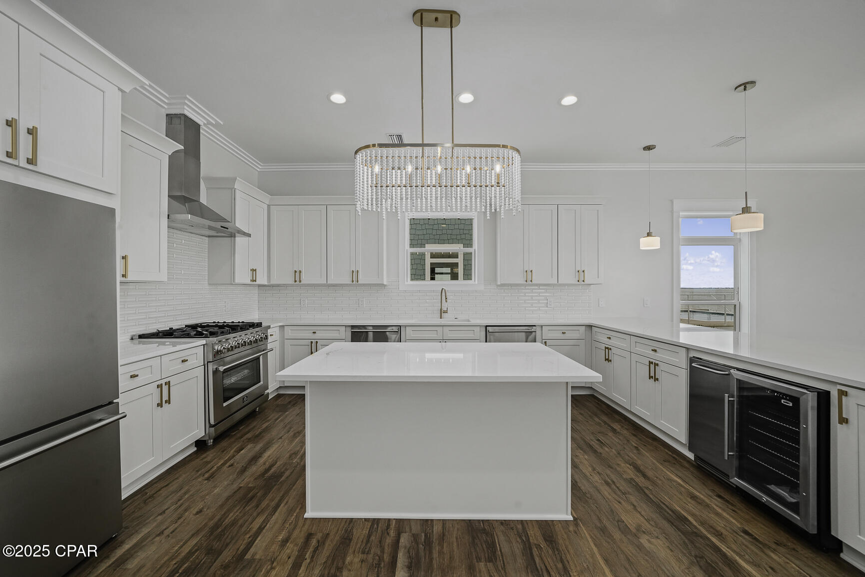 Listing photo id 8 for 273 Watermark Way